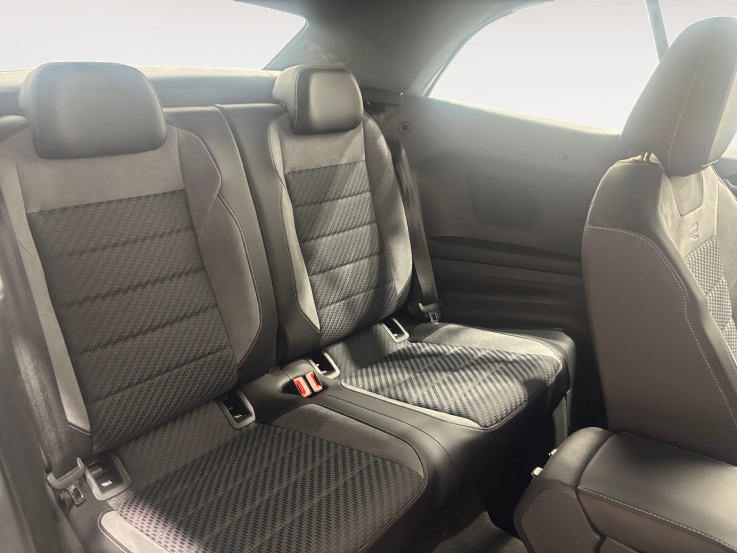 VOLKSWAGEN T ROC CABRIO R LINE 1.5 TSI 110KW (150CV) - Foto 6