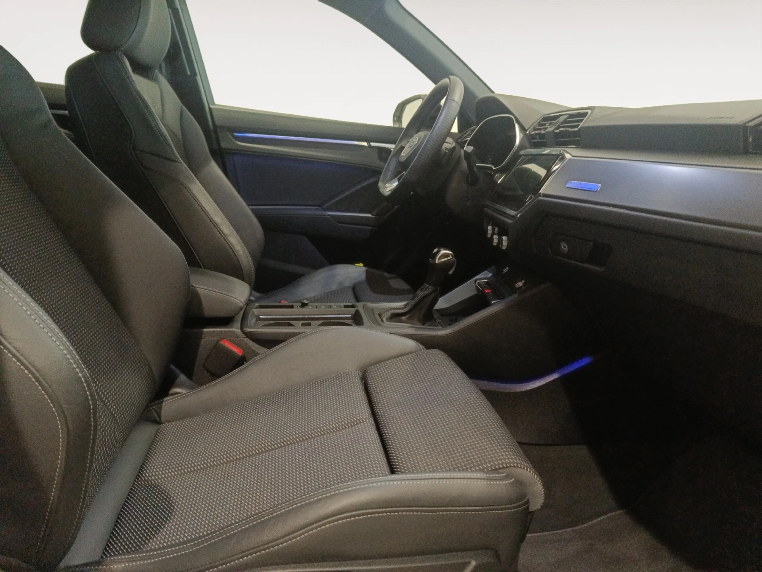 AUDI Q3 BLACK LINE 35 TFSI 110KW (150CV) S TRON - Foto 8