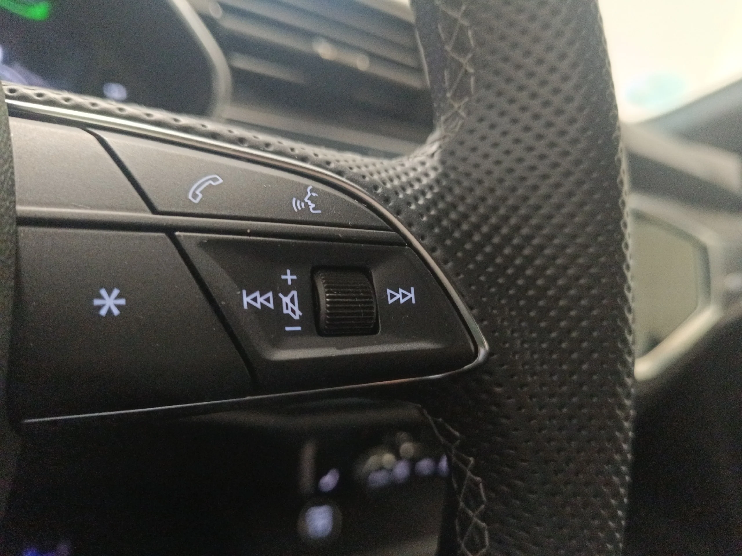 AUDI Q3 BLACK LINE 35 TFSI 110KW (150CV) S TRON - Foto 13