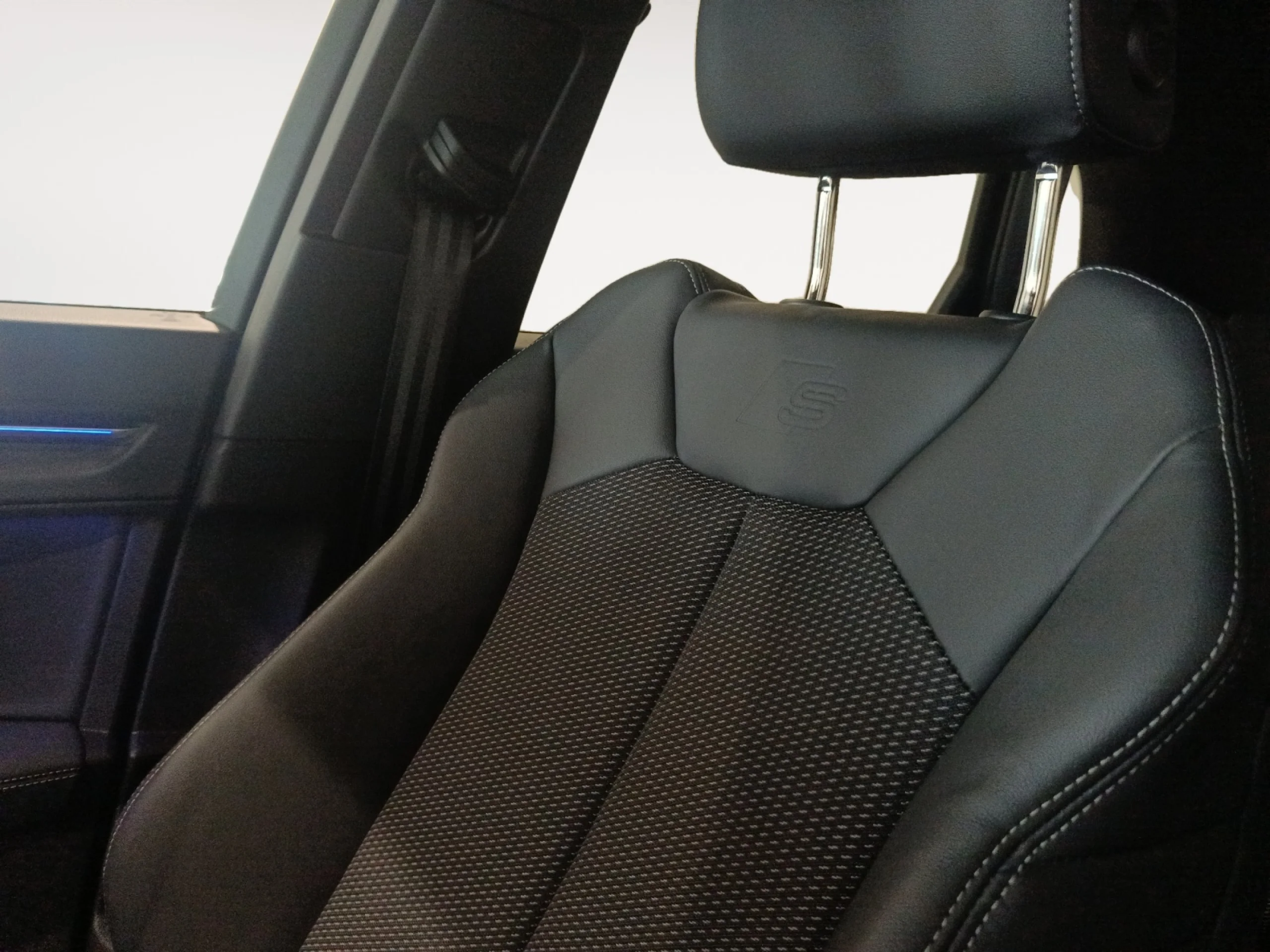 AUDI Q3 BLACK LINE 35 TFSI 110KW (150CV) S TRON - Foto 18