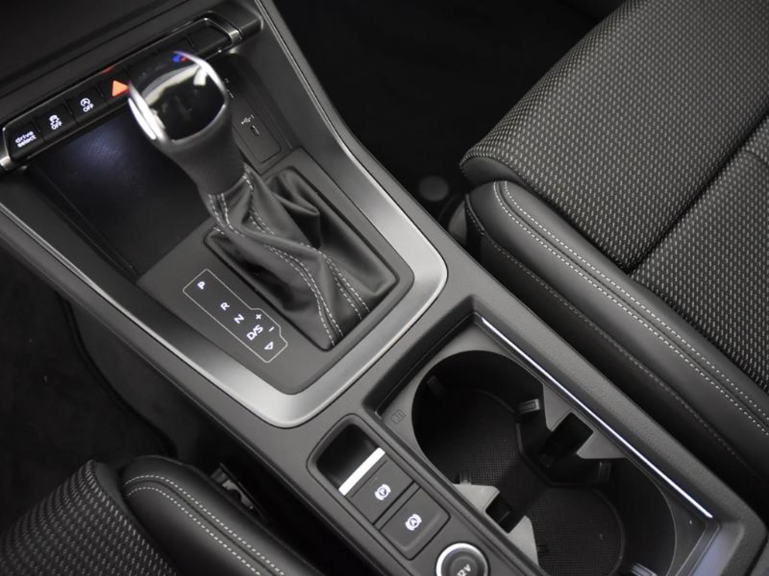 AUDI Q3 SPORTBACK BLACK LINE 35 TDI 110KW (150CV) S TRONIC - Foto 11