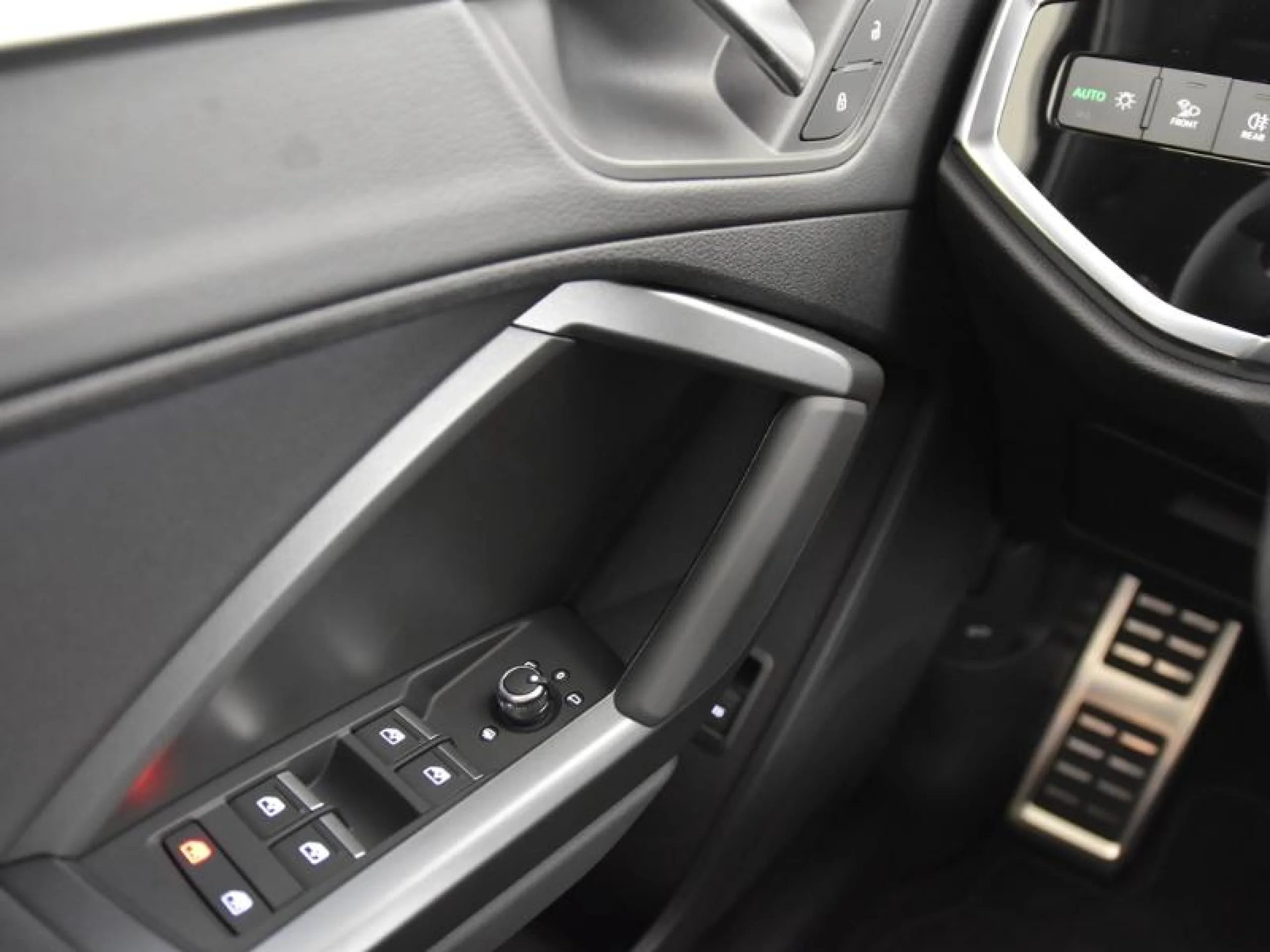 AUDI Q3 SPORTBACK BLACK LINE 35 TDI 110KW (150CV) S TRONIC - Foto 18