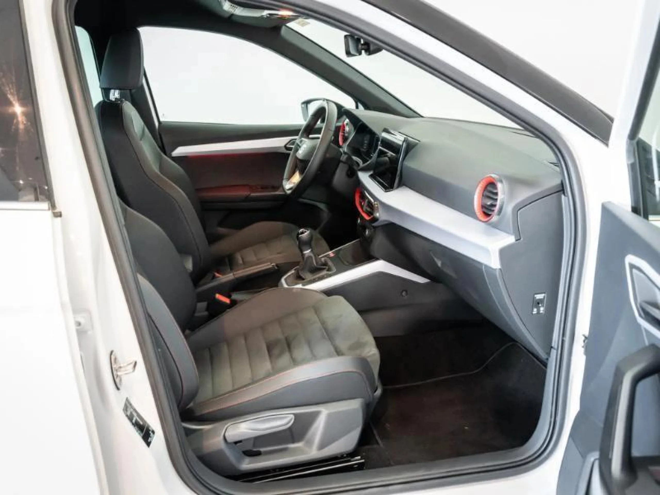 SEAT ARONA 1.0 TSI 85KW (115CV) FR XM - Foto 4