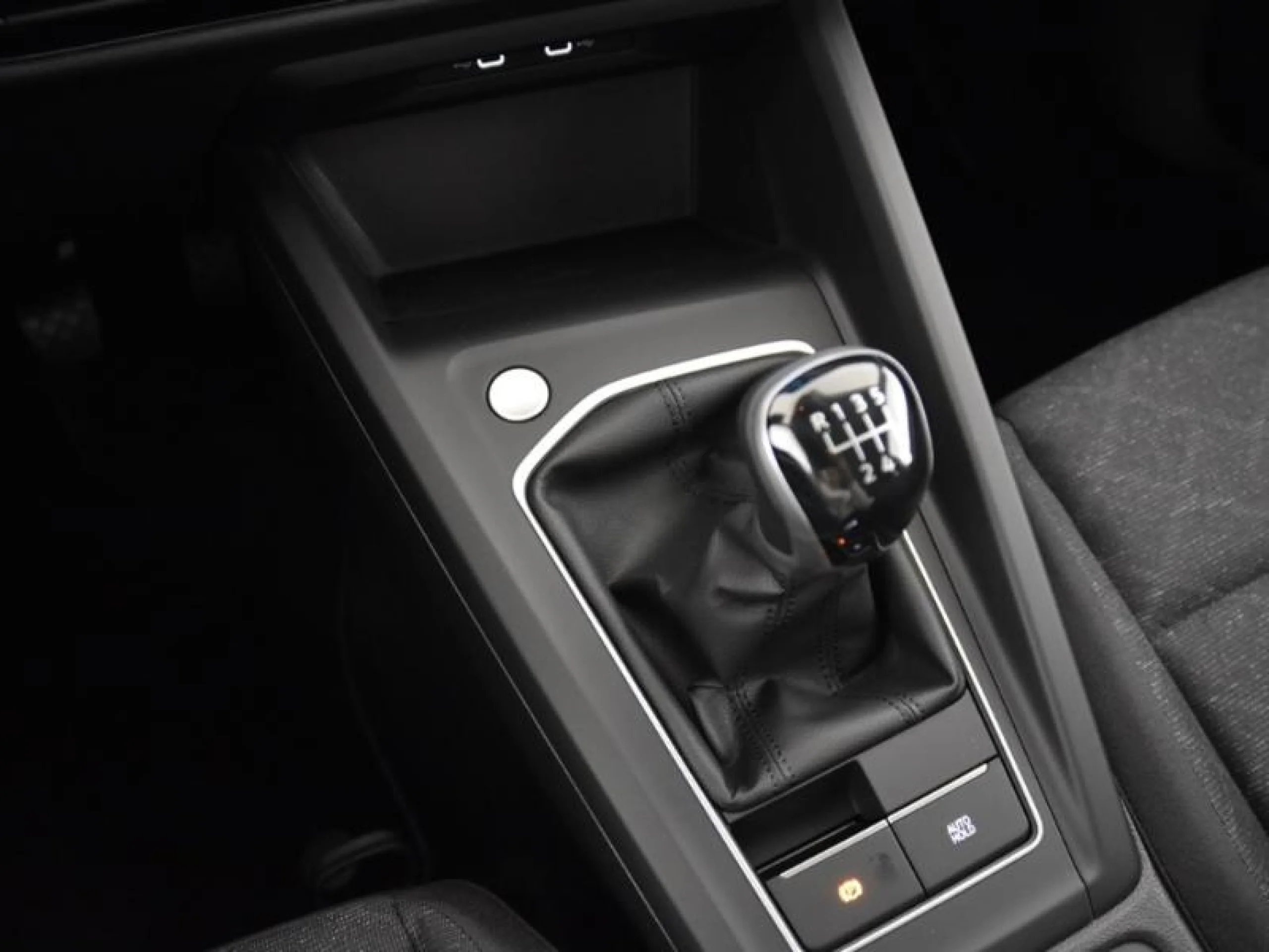 VOLKSWAGEN GOLF LIFE 2.0 TDI 85KW (115CV) - Foto 10