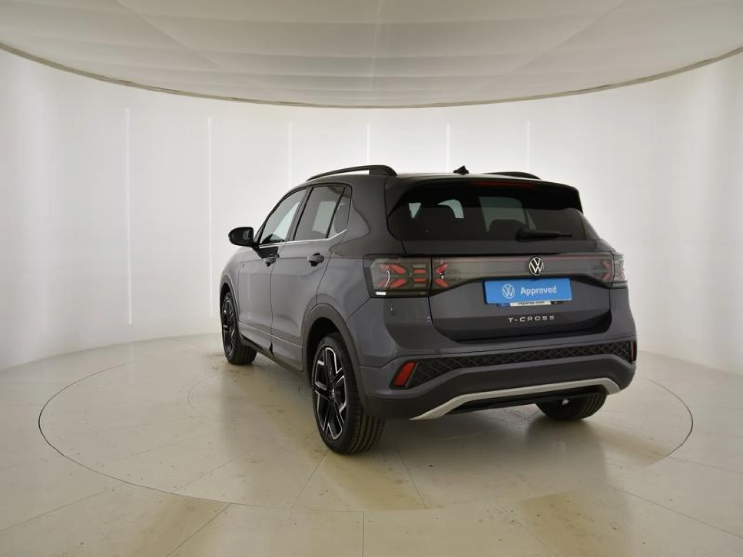 VOLKSWAGEN T CROSS T CROSS R LINE 1.0 TSI 85 KW (115 CV)  AUTOMÁTICO DSG 7 VEL. - Foto 2