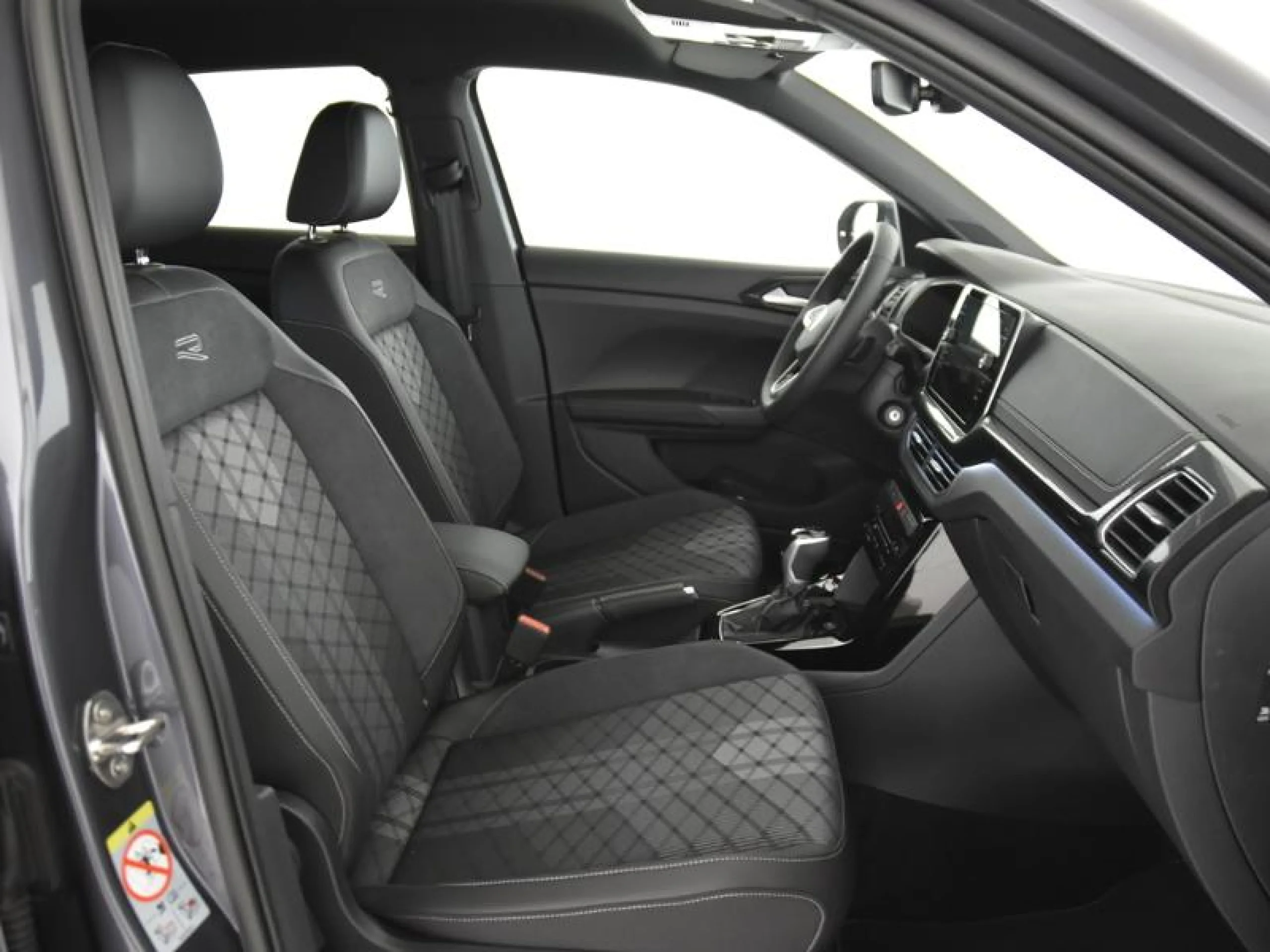 VOLKSWAGEN T CROSS T CROSS R LINE 1.0 TSI 85 KW (115 CV)  AUTOMÁTICO DSG 7 VEL. - Foto 5