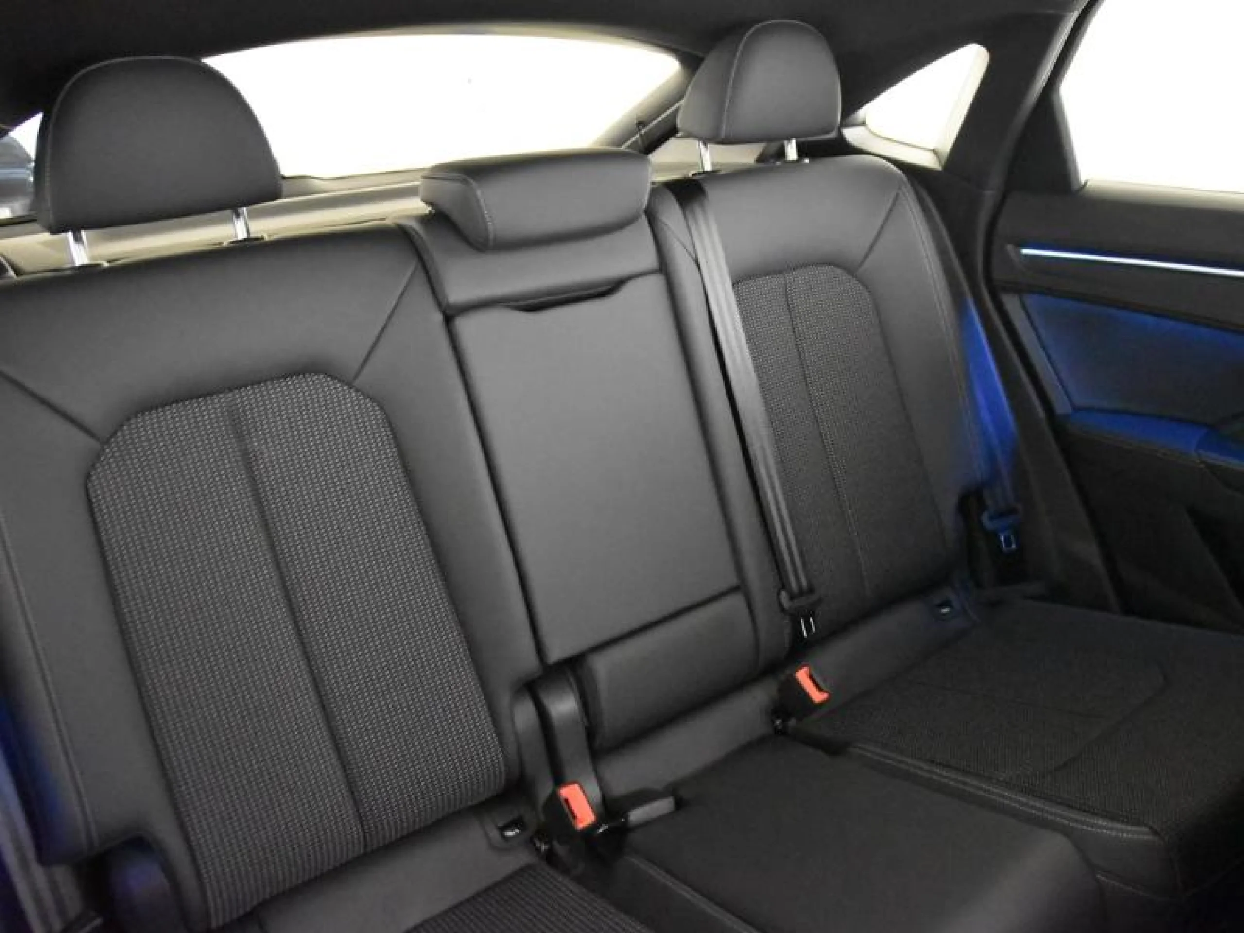 AUDI Q3 SPORTBACK 40 TDI 147KW S TRONIC QUATTRO BLACK LINE - Foto 5