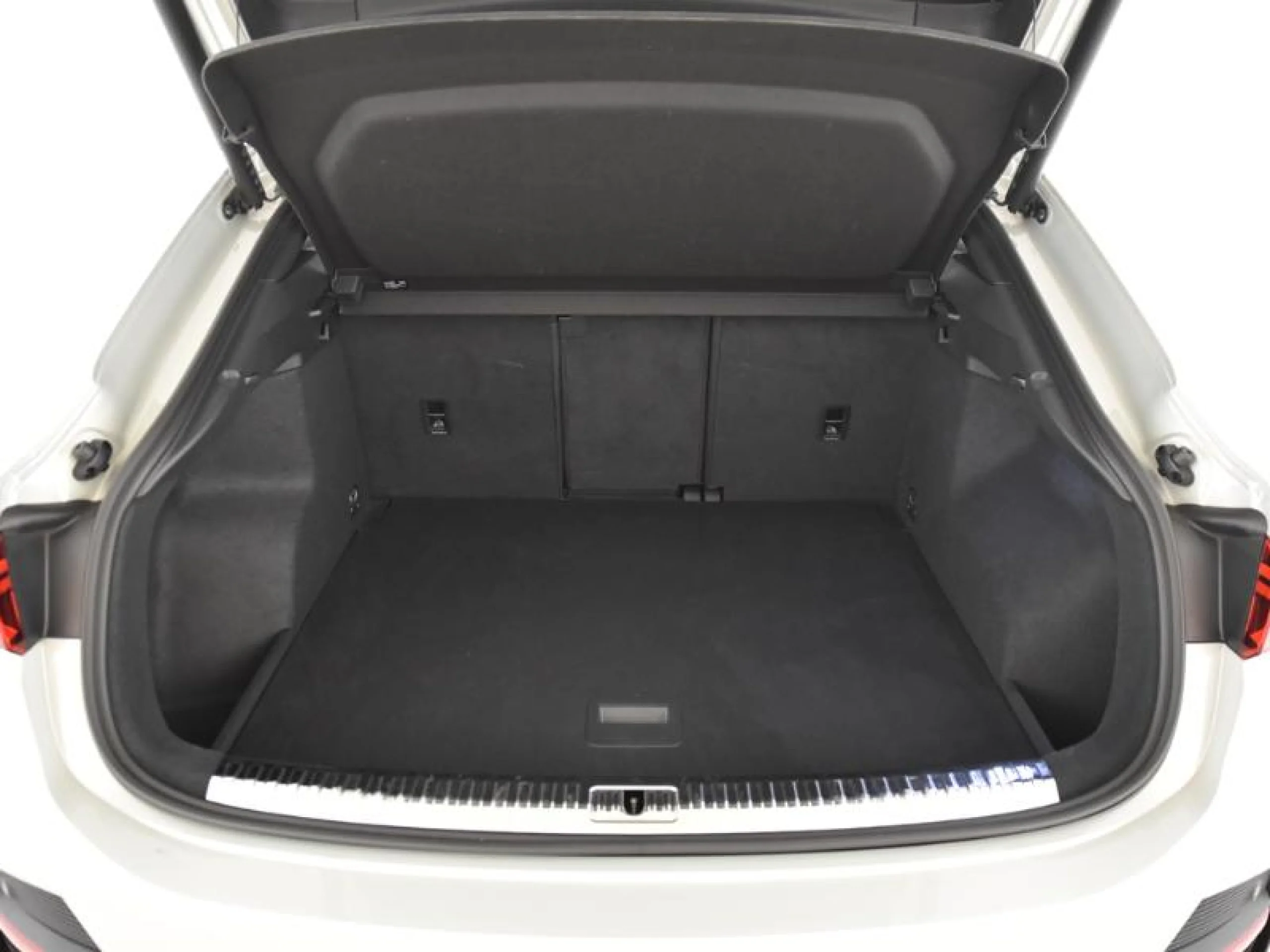 AUDI Q3 SPORTBACK 40 TDI 147KW S TRONIC QUATTRO BLACK LINE - Foto 7