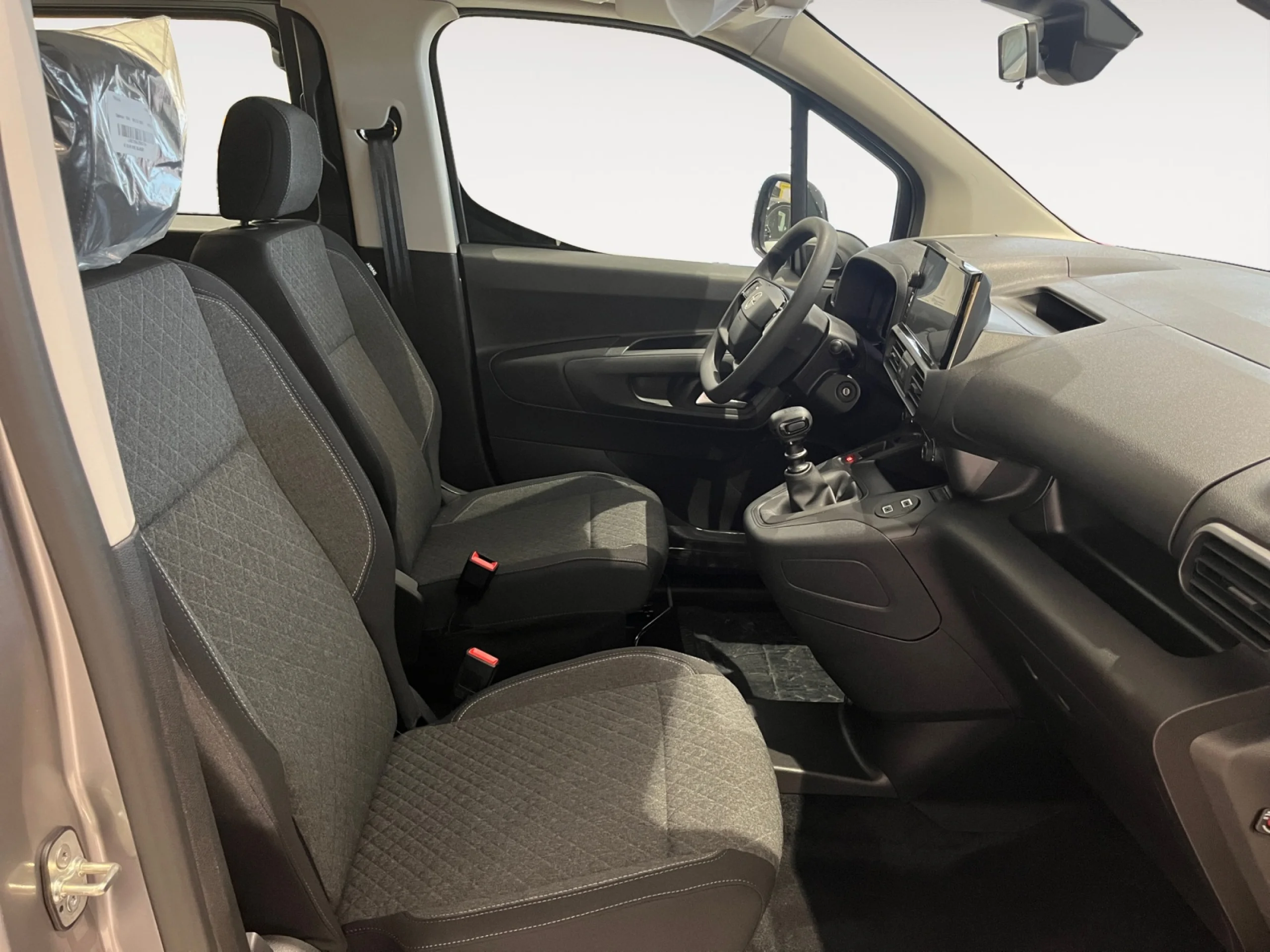 OPEL COMERCIALES COMBO COMBO 100 CV 1.5 TD S/S MT6 6.4 - Foto 5