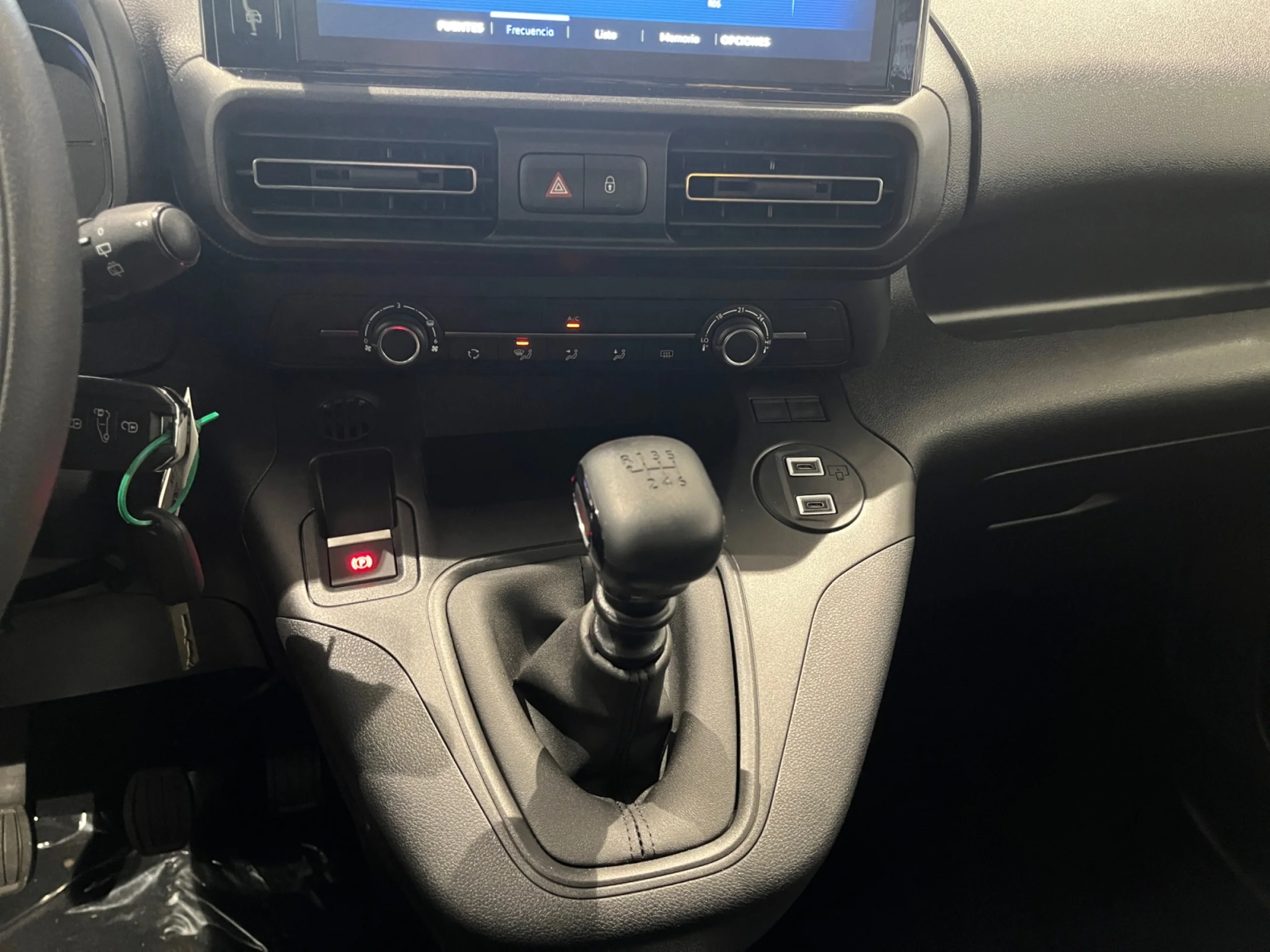 OPEL COMERCIALES COMBO COMBO 100 CV 1.5 TD S/S MT6 6.4 - Foto 11