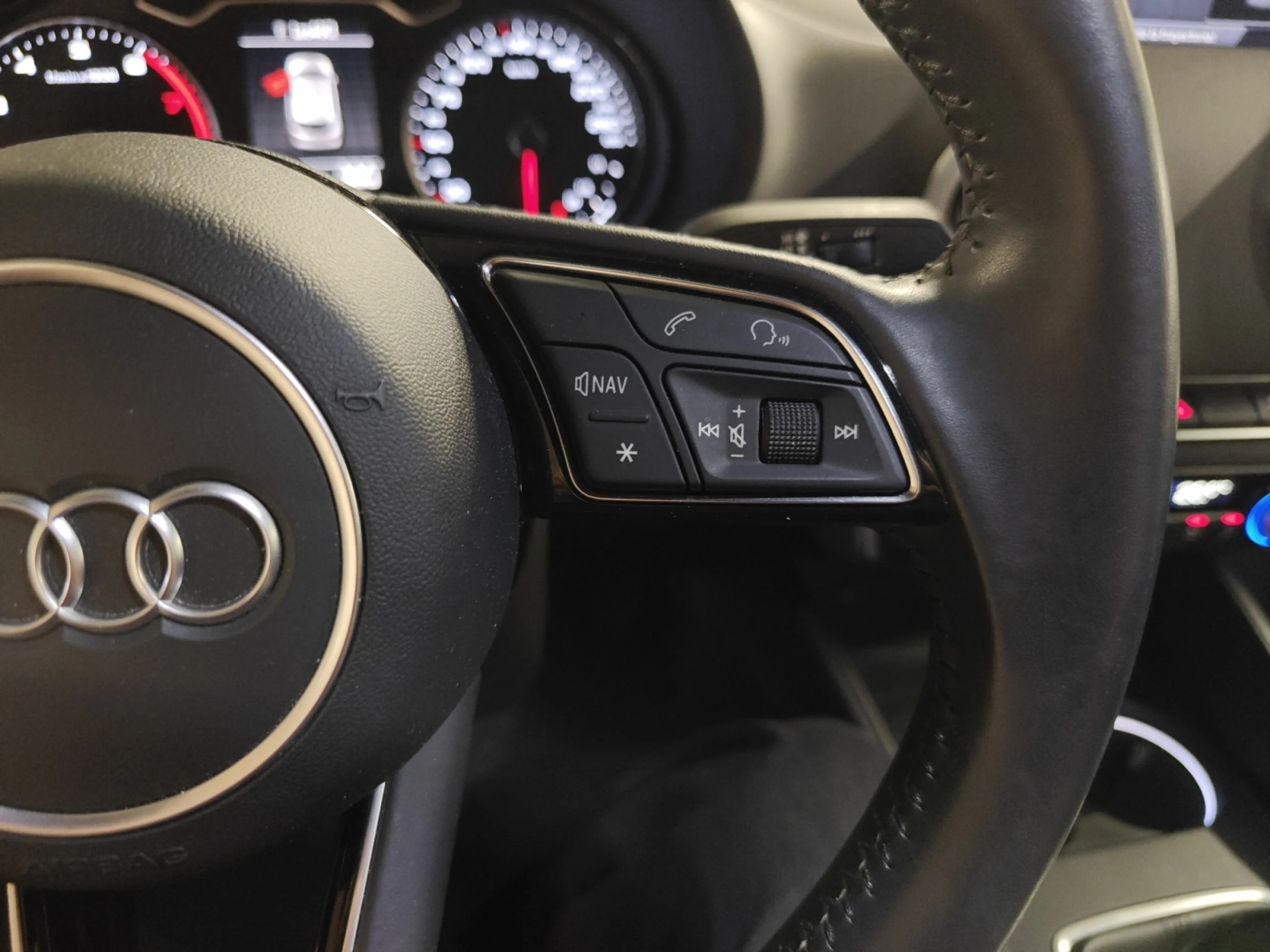 AUDI A3 S LINE 35 TFSI 110KW (150CV) SPORTBACK - Foto 10