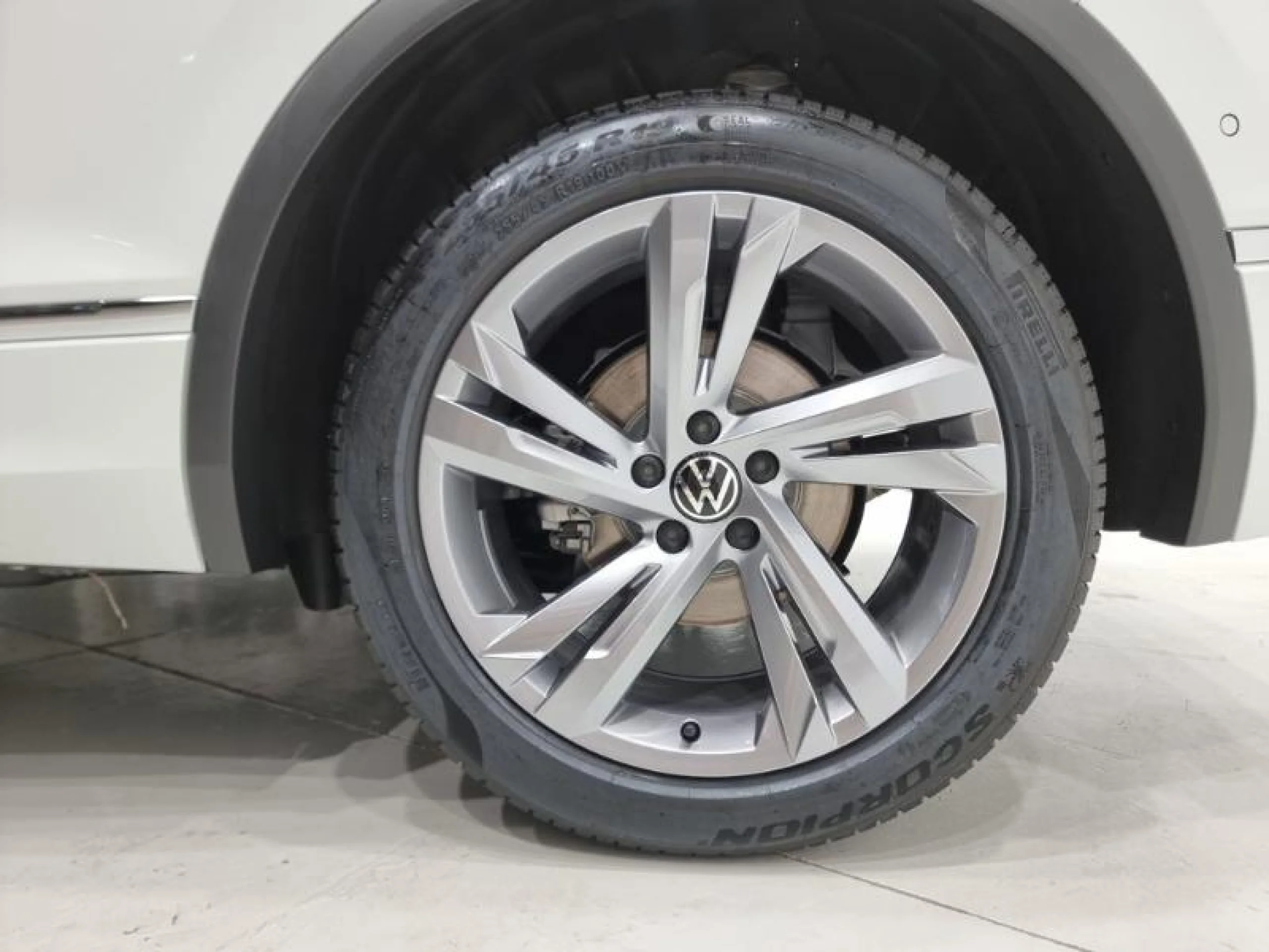 VOLKSWAGEN TIGUAN R LINE 2.0 TDI 110KW (150CV) DSG 4MOTION - Foto 8