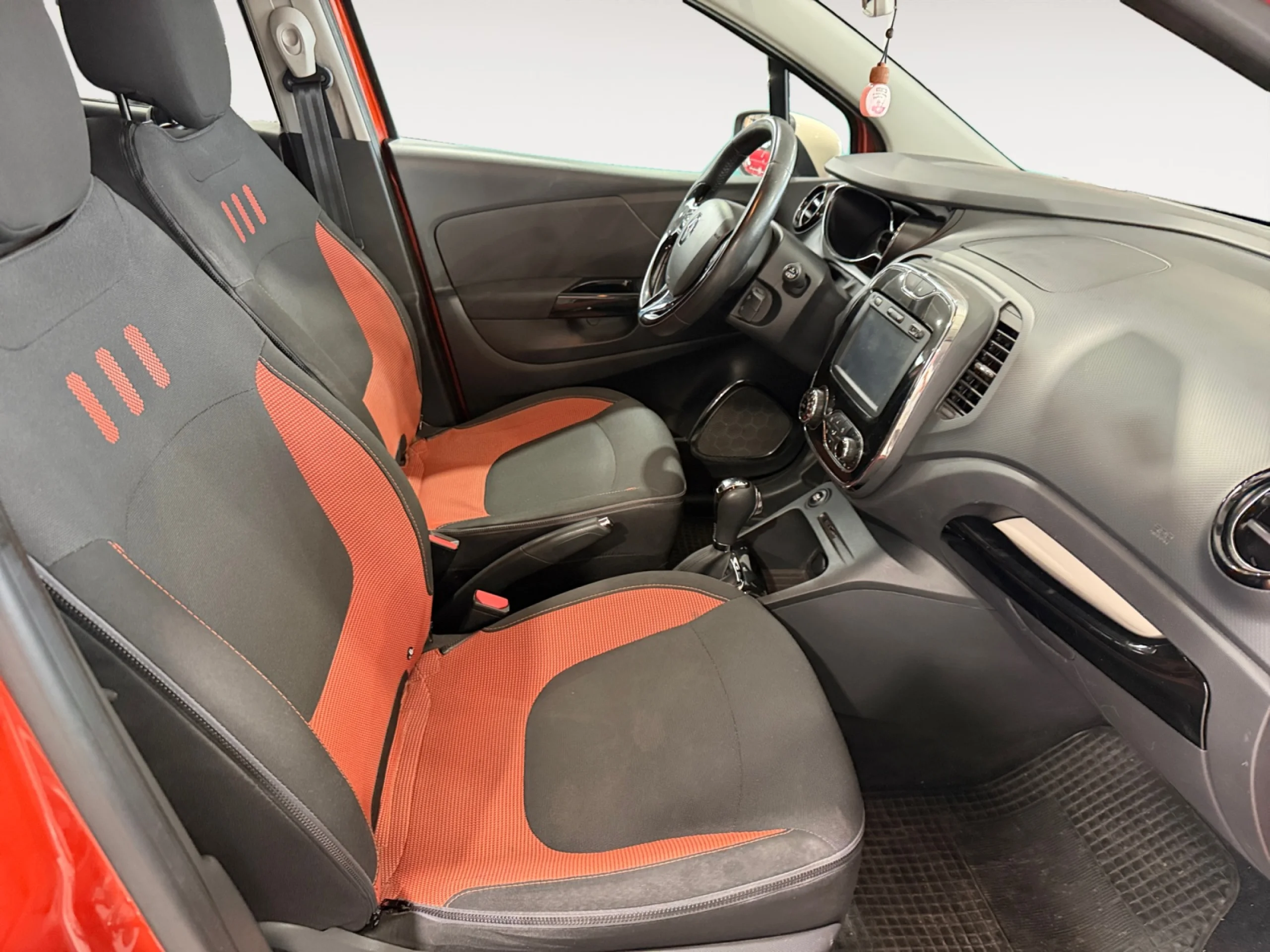 RENAULT CAPTUR ZEN TCE 120 - Foto 5