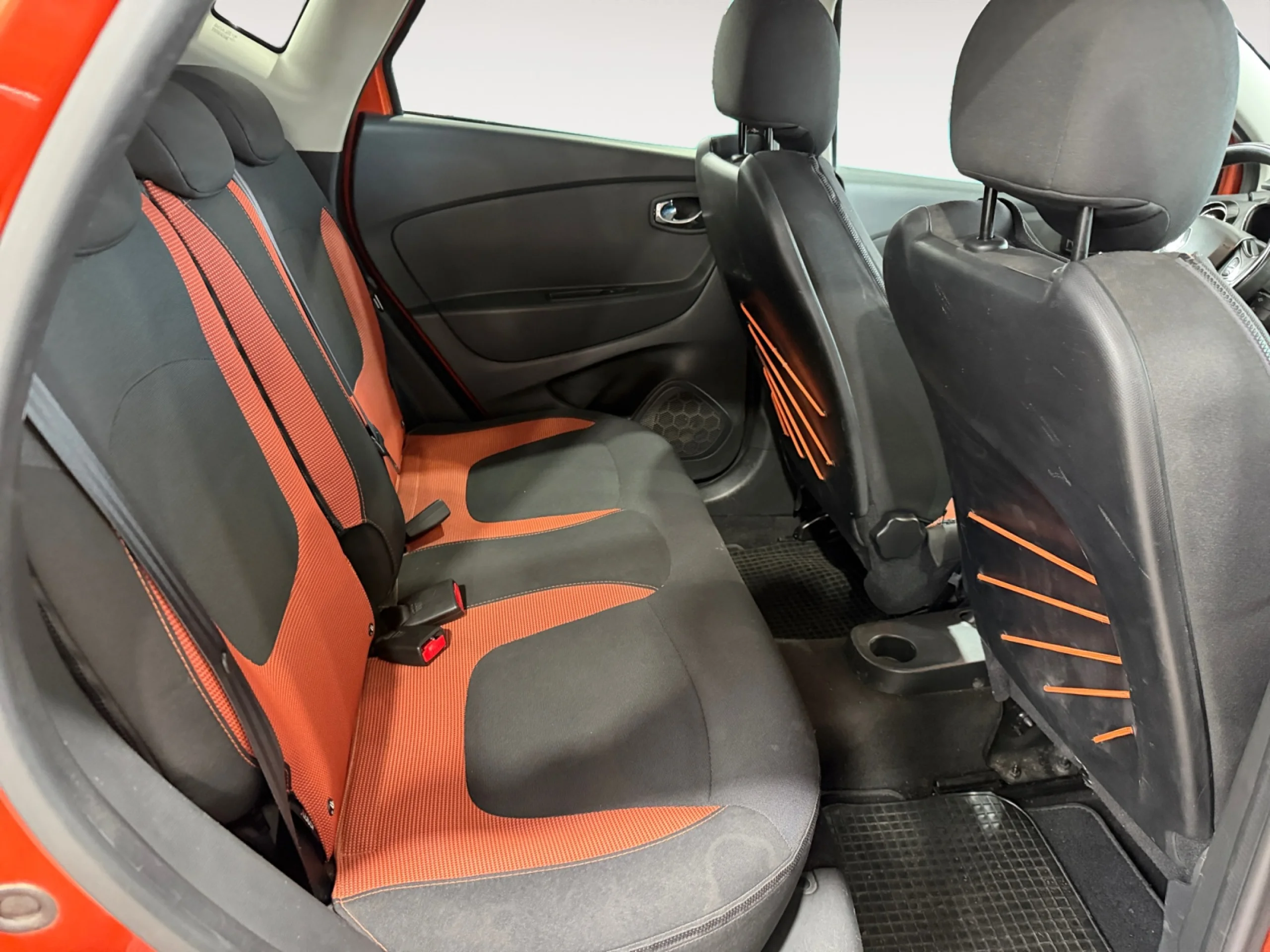 RENAULT CAPTUR ZEN TCE 120 - Foto 6