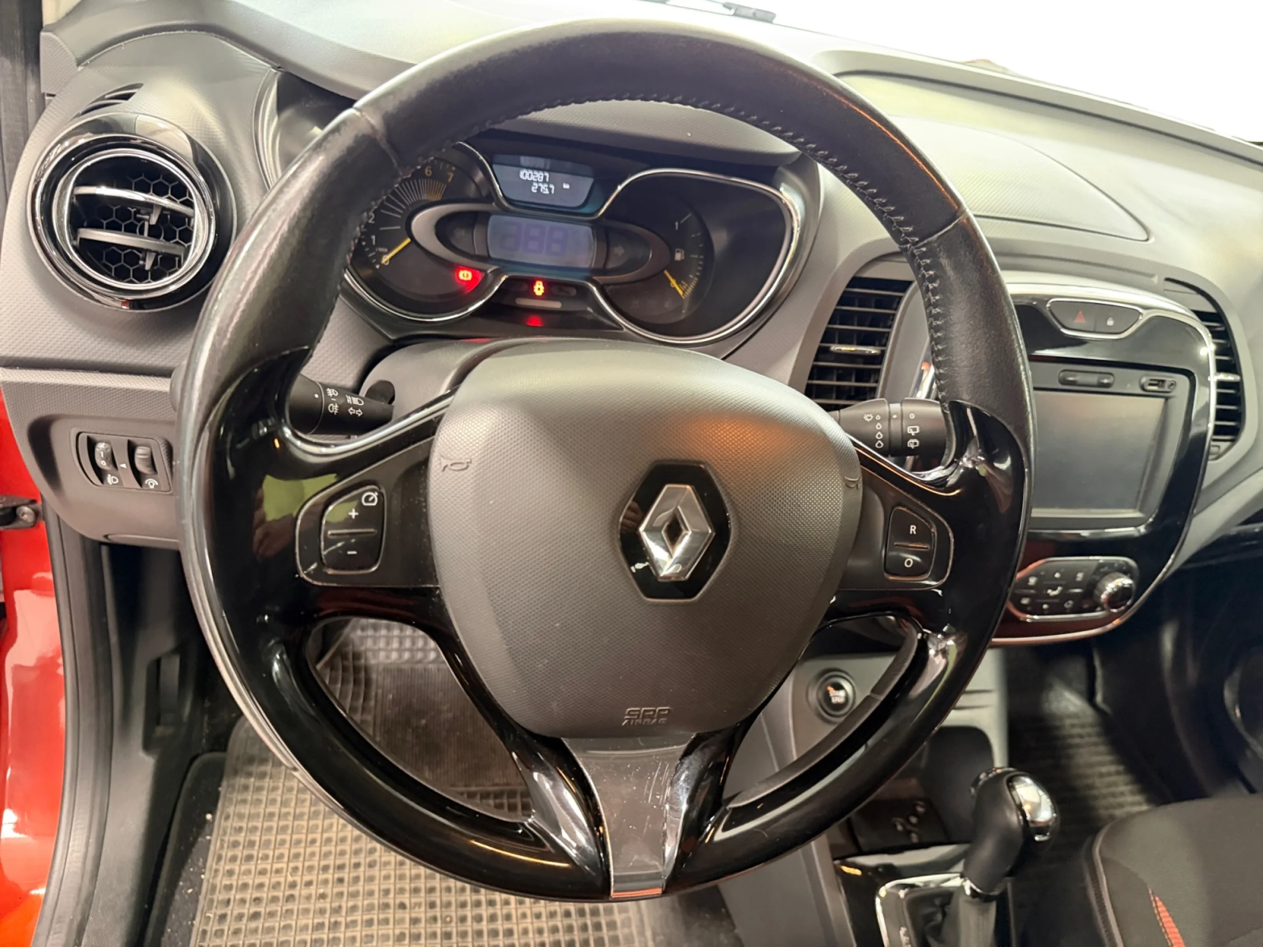 RENAULT CAPTUR ZEN TCE 120 - Foto 9