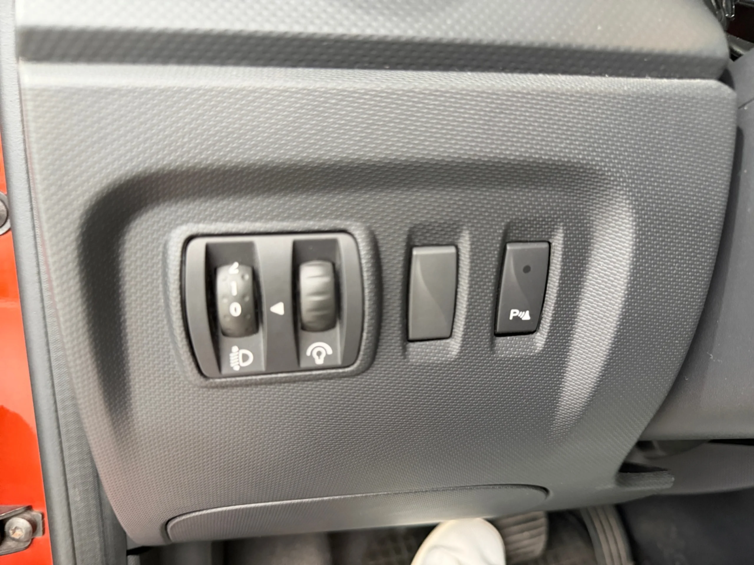 RENAULT CAPTUR ZEN TCE 120 - Foto 27
