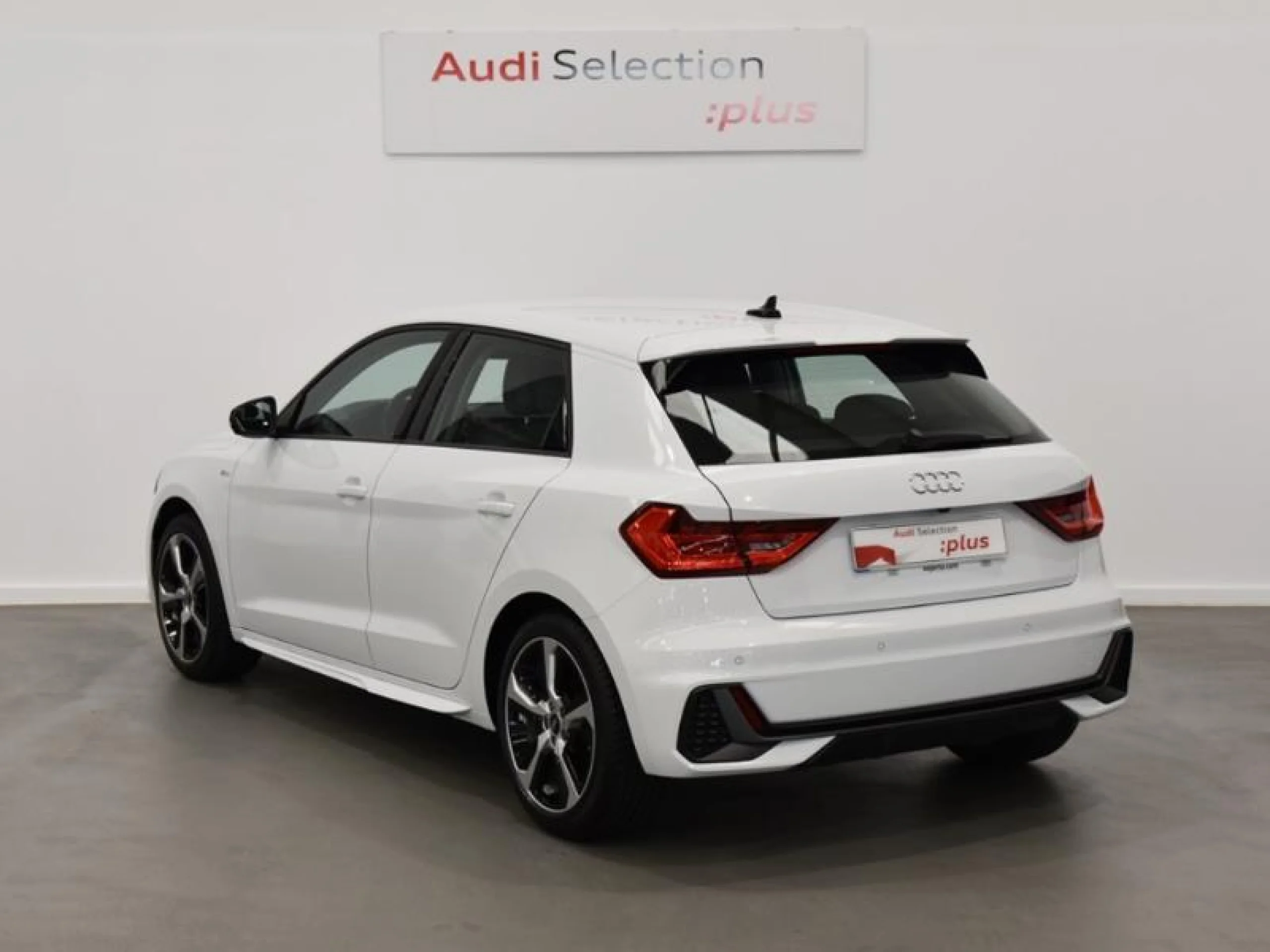 AUDI A1 SPORTBACK ADRENALIN 30 TFSI 81KW (110CV) - Foto 2