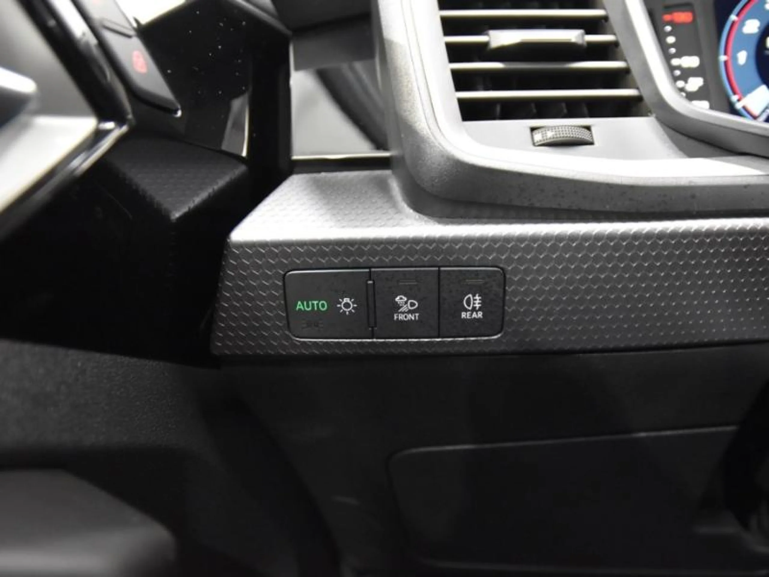 AUDI A1 SPORTBACK ADRENALIN 30 TFSI 81KW (110CV) - Foto 17