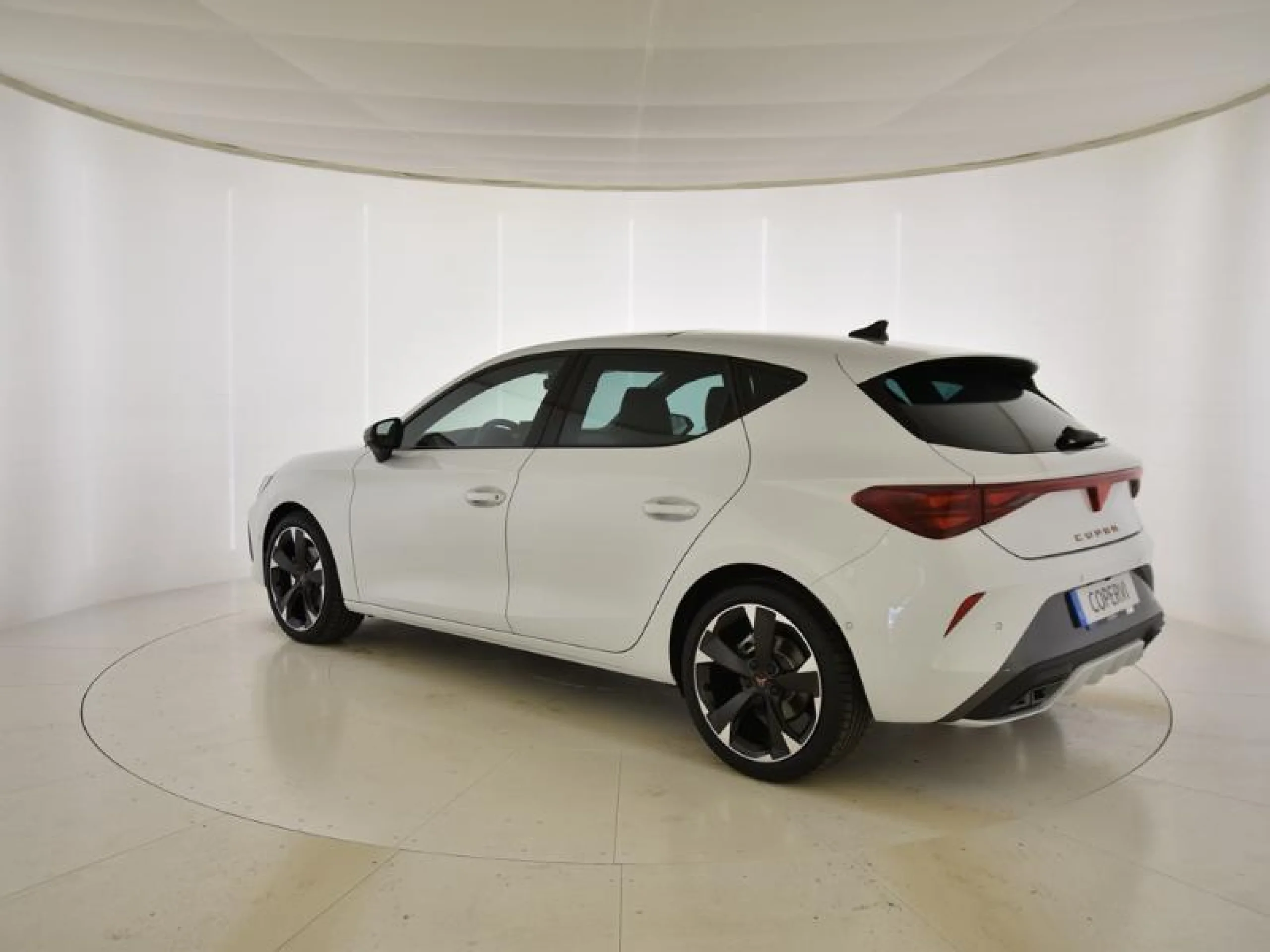CUPRA LEON 1.5 ETSI 110KW (150CV) DSG - Foto 6