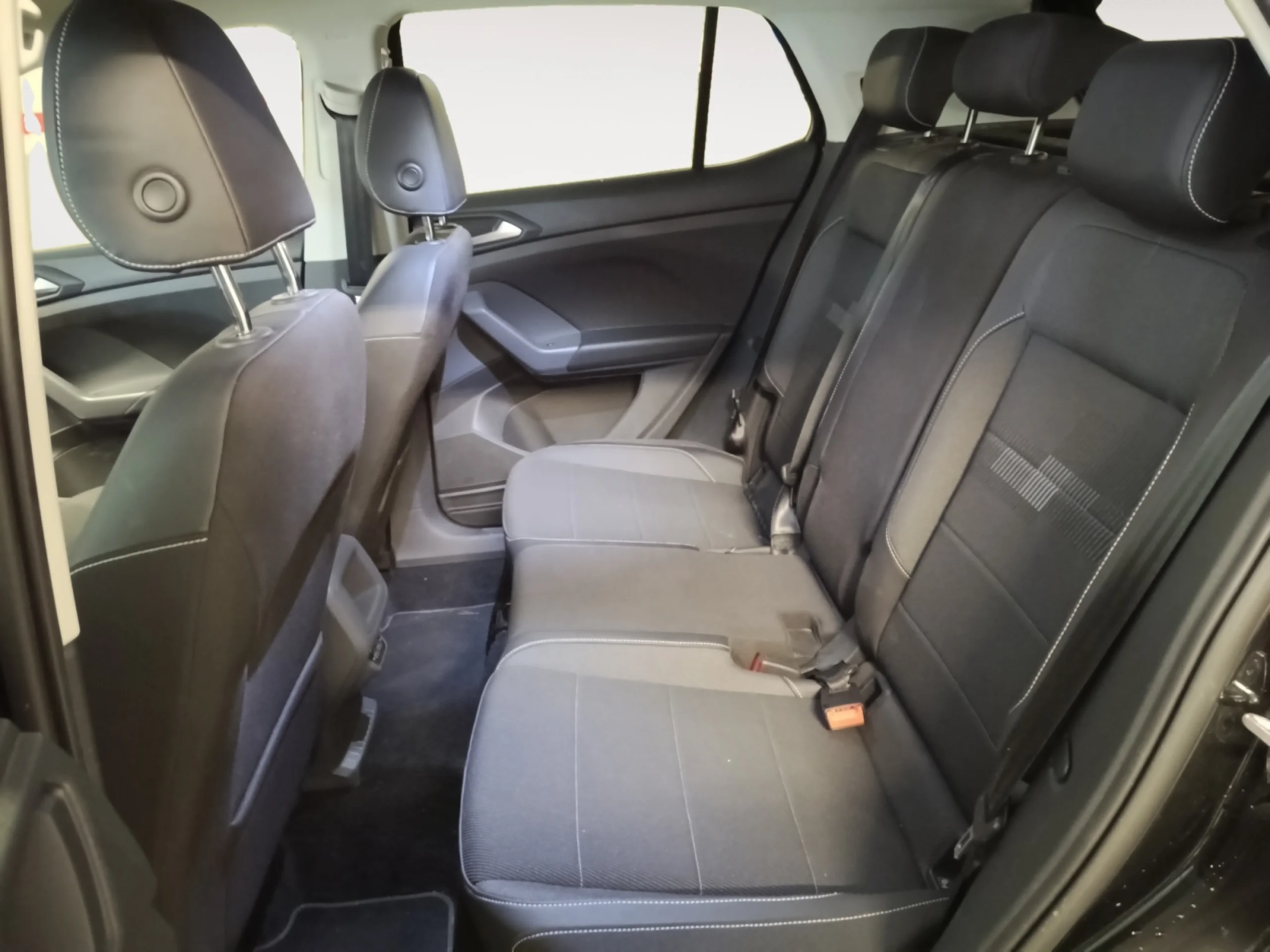 VOLKSWAGEN T CROSS SPORT 1.0 TSI 85KW (115CV) DSG - Foto 6