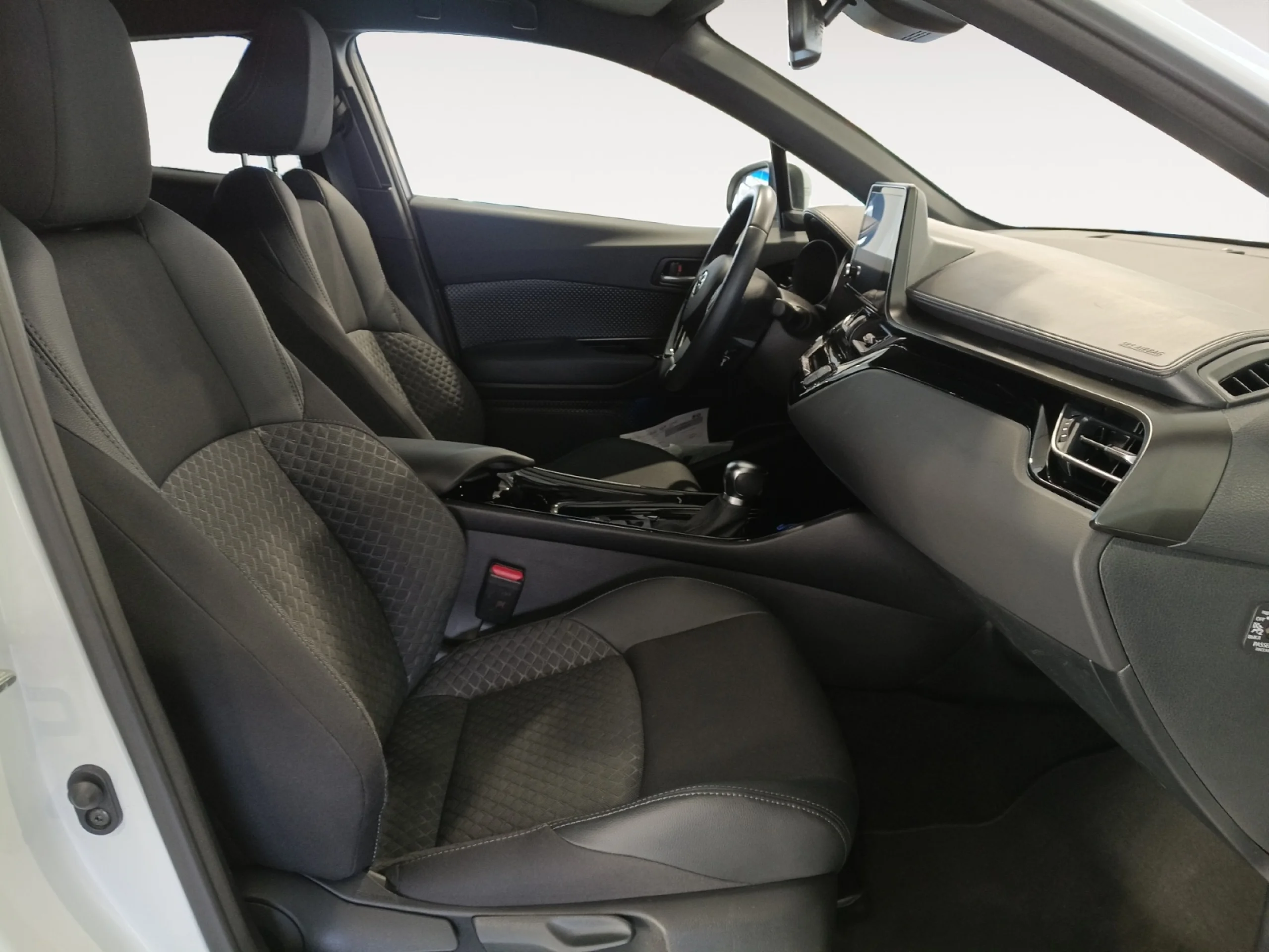 TOYOTA C HR 2.0 180H ADVANCE - Foto 5