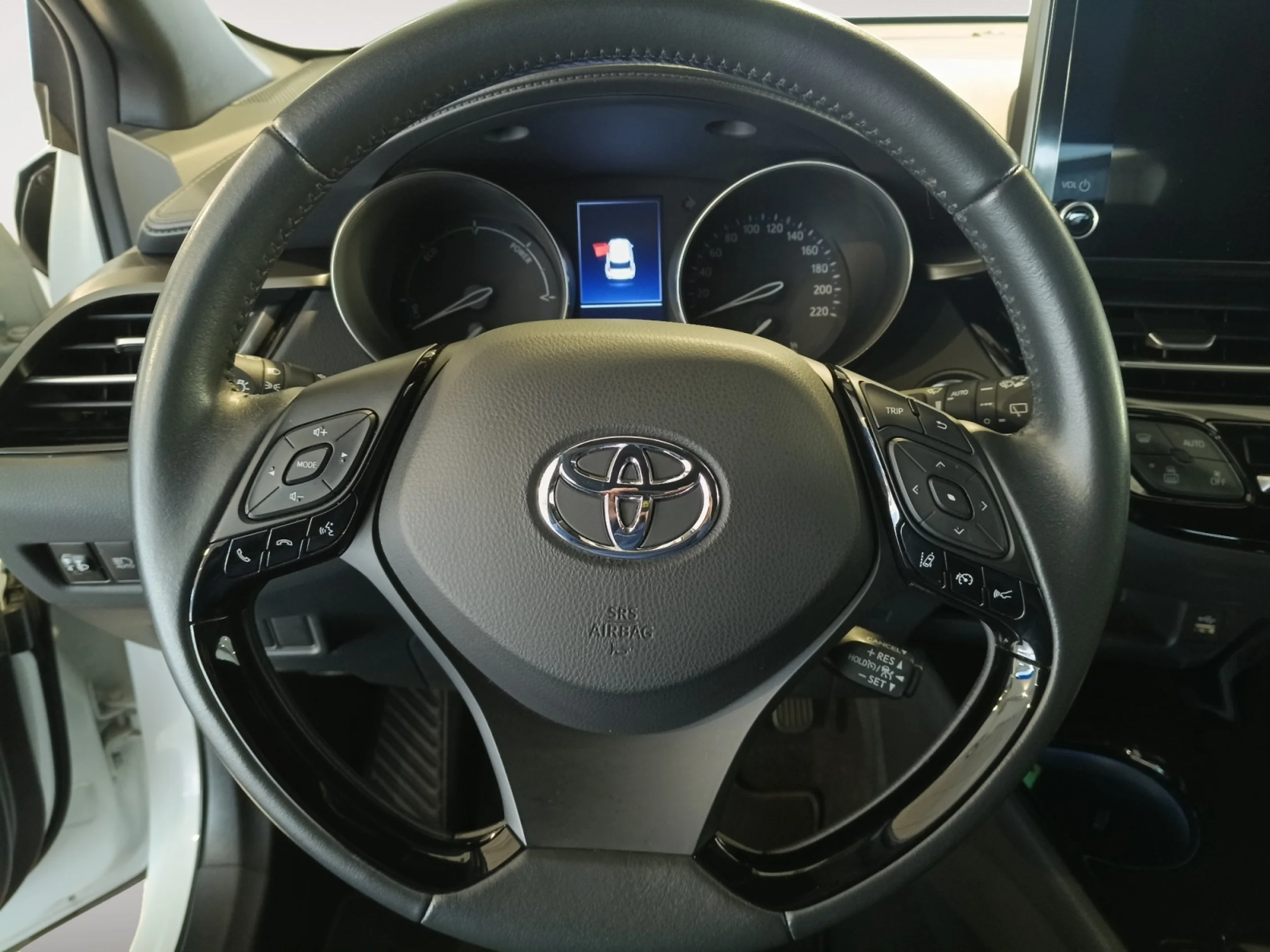 TOYOTA C HR 2.0 180H ADVANCE - Foto 11