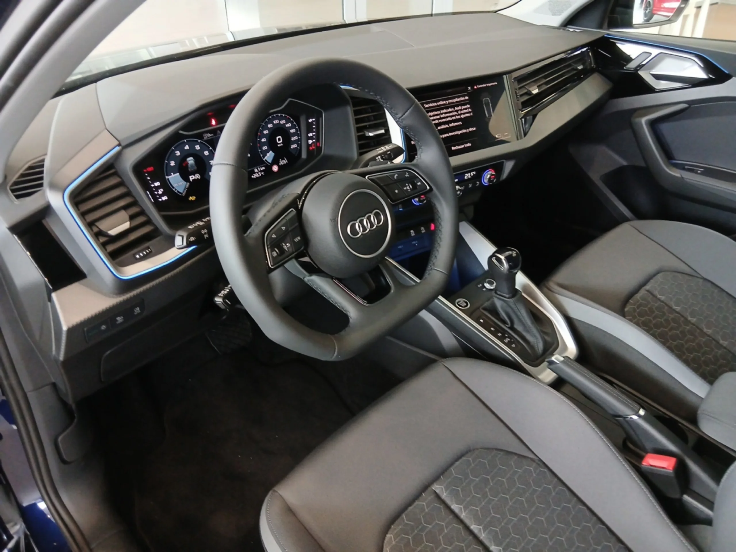 AUDI A1 SPORTBACK A1 SPORTBACK ADRENALIN BLACK EDITION 35 TFSI  110(150) KW(CV) S TRONIC - Foto 13