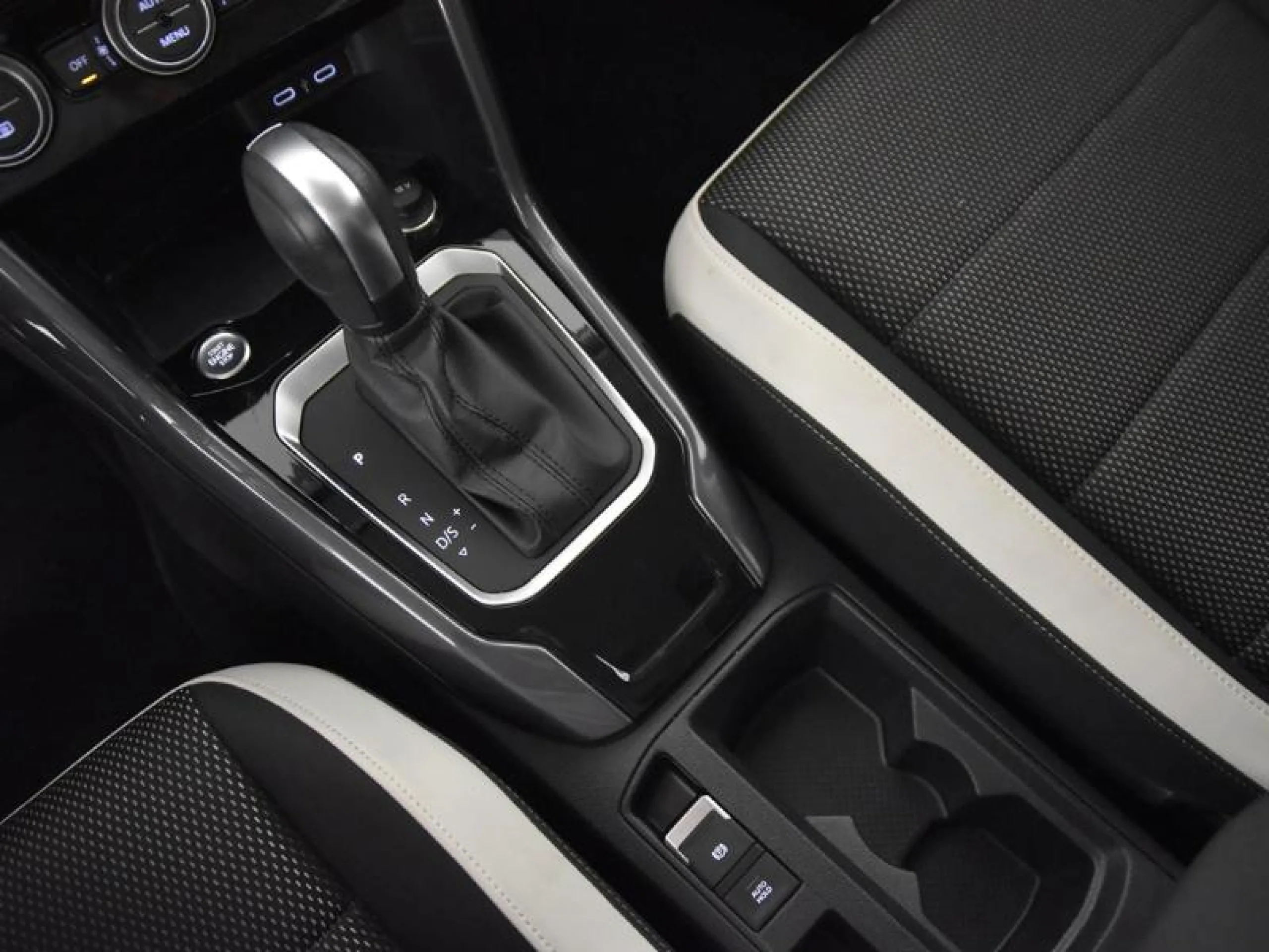 VOLKSWAGEN T ROC SPORT 1.5 TSI 110KW (150CV) DSG - Foto 10