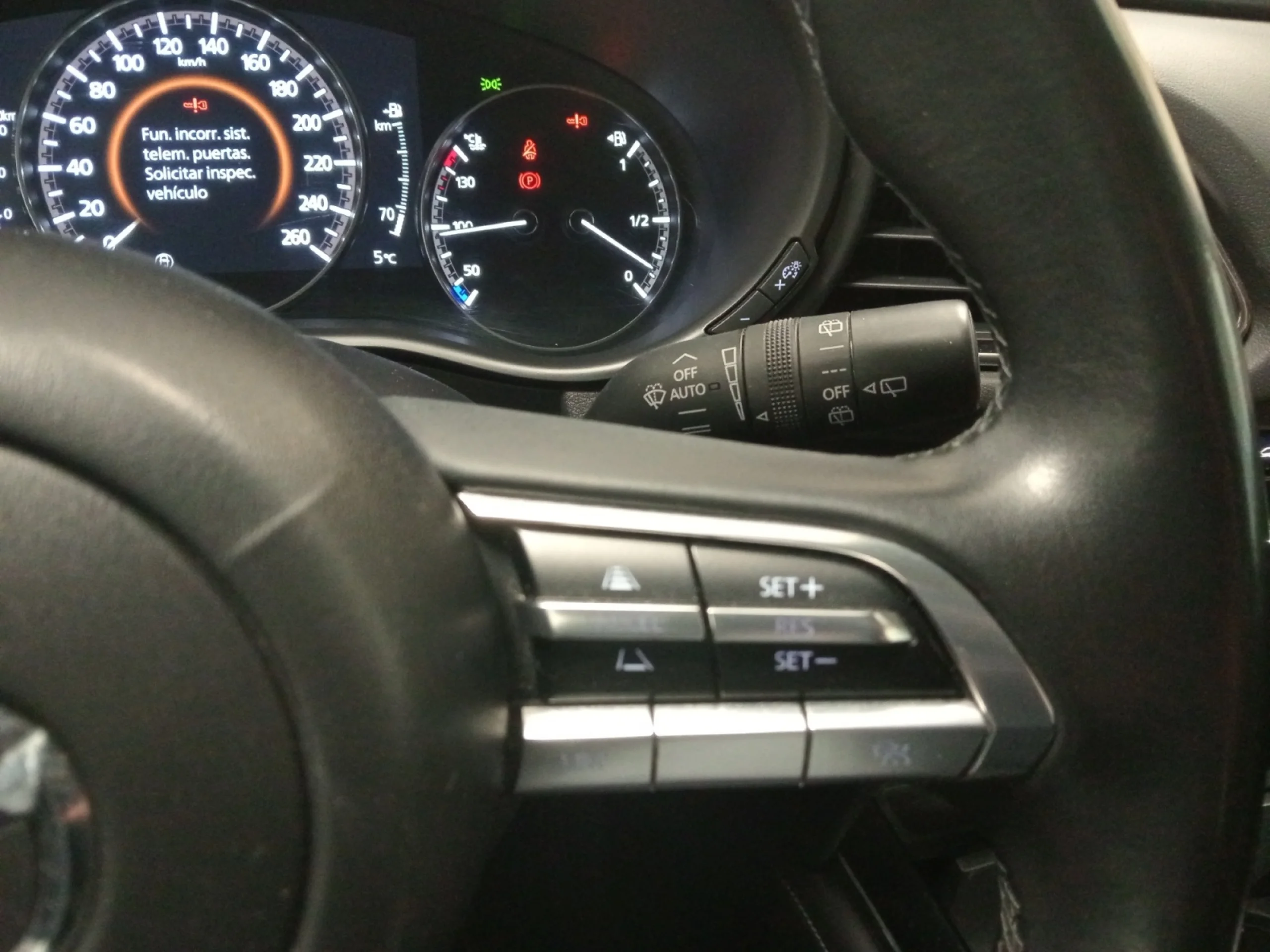 MAZDA Cx 30 E SKYACTIV X 2.0 137KW EVOLUTION - Foto 17