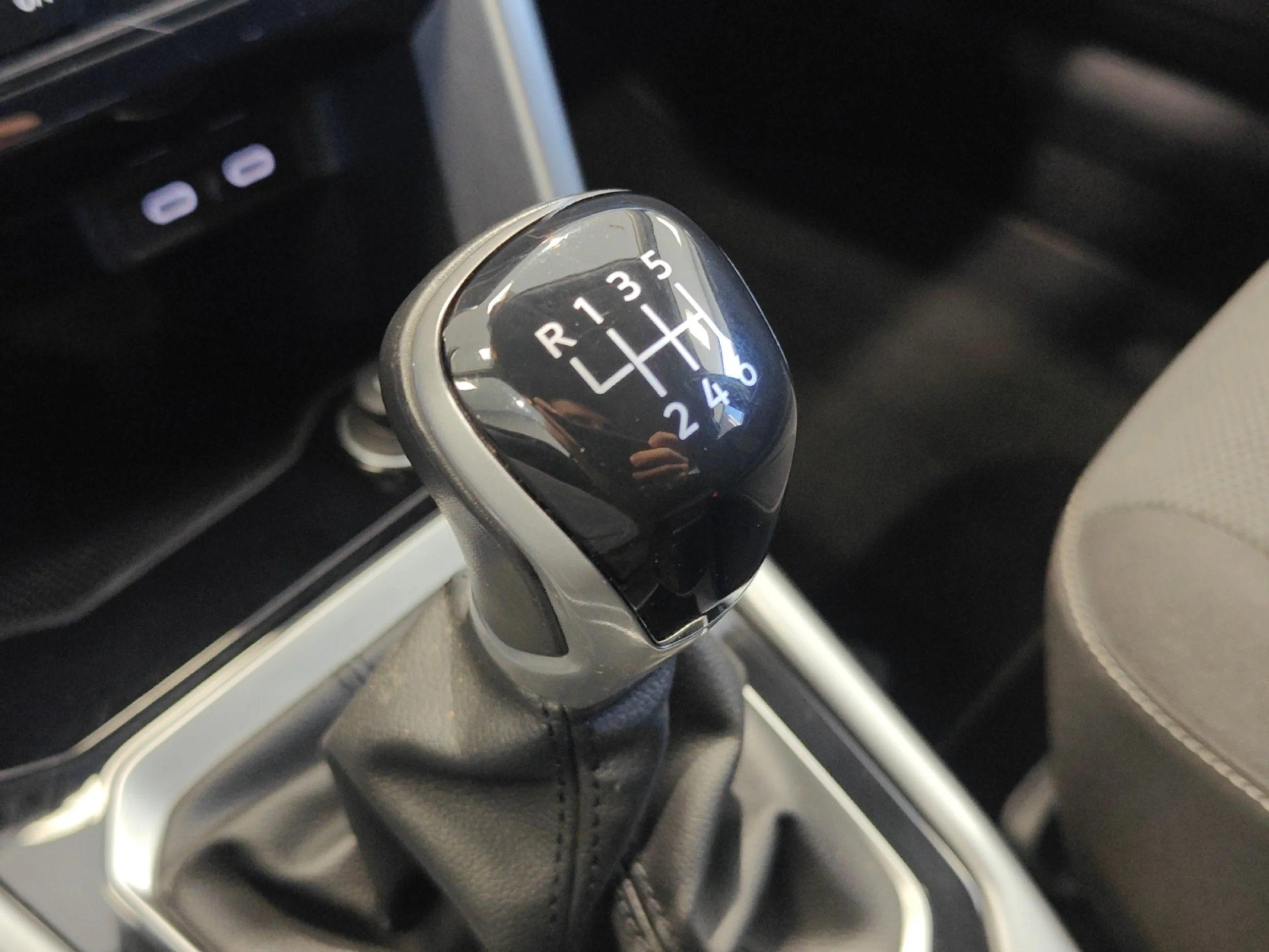 VOLKSWAGEN T ROC LIFE 2.0 TDI 110KW (150CV) - Foto 17