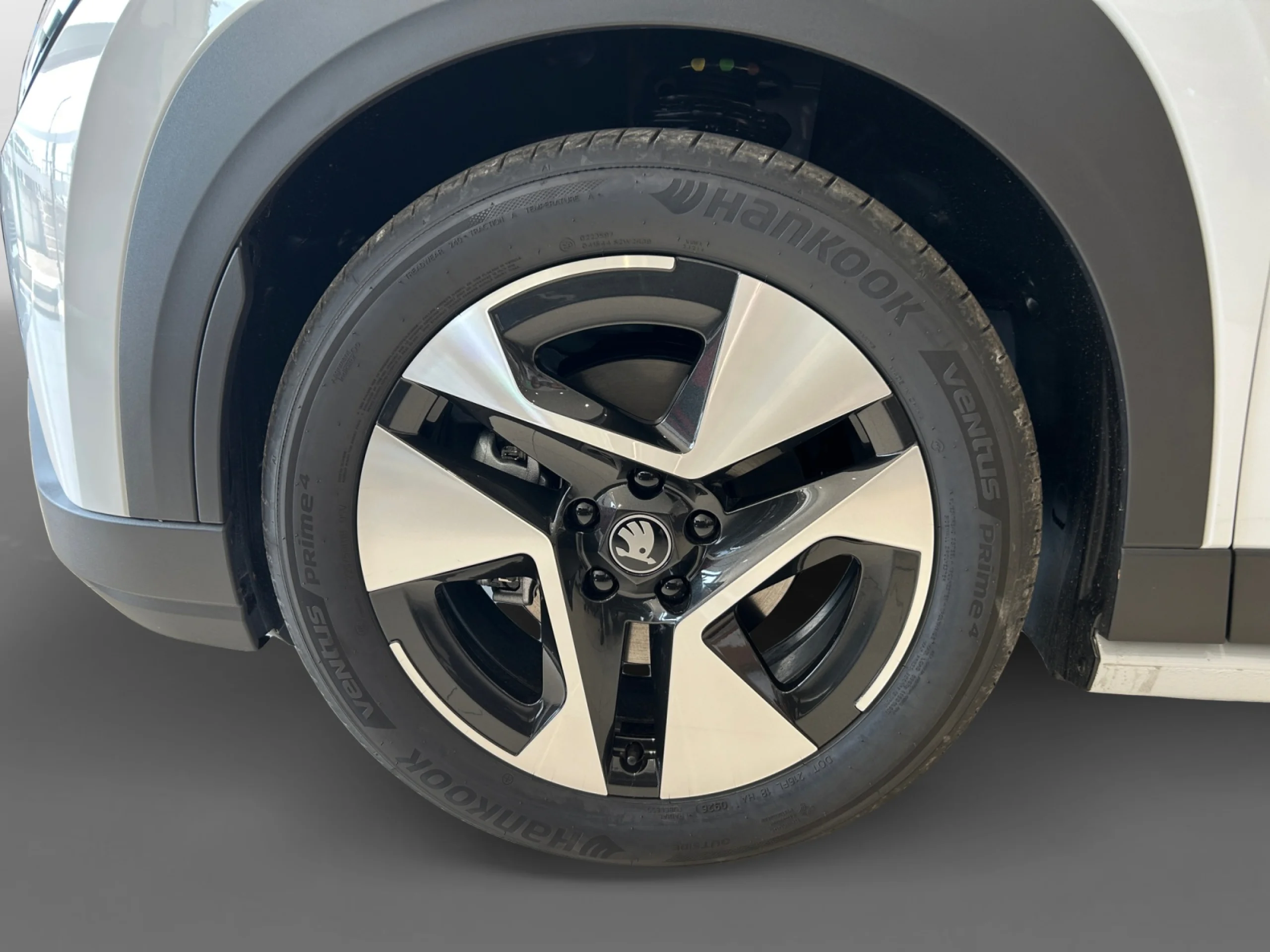 SKODA EPIQ EPIQ SELECTION 55 KWH 155 KW (210 CV) TRACCIÓN DELANTERA - Foto 8