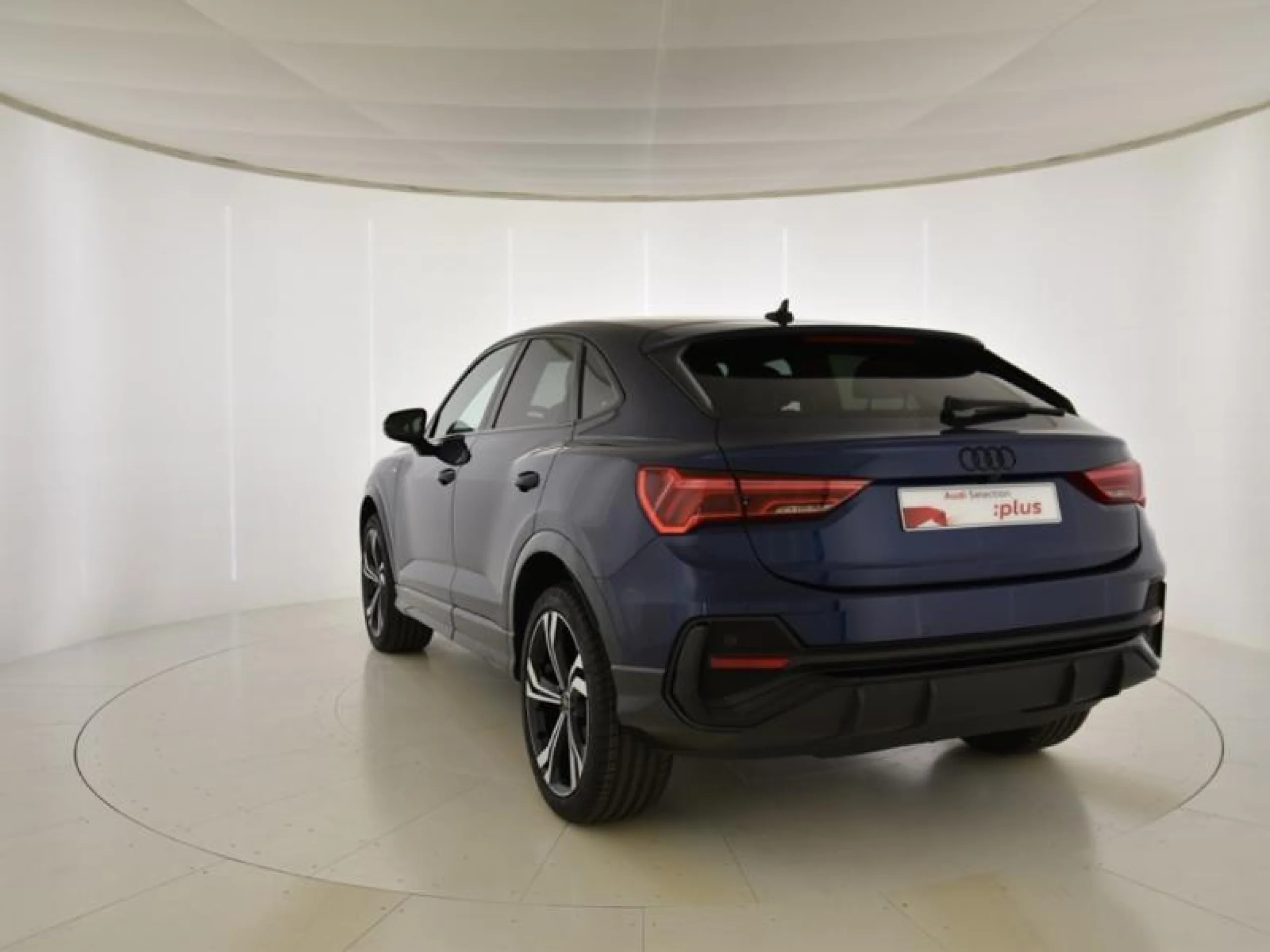 AUDI Q3 SPORTBACK BLACK LINE 35 TDI 110KW (150CV) S TRONIC - Foto 2