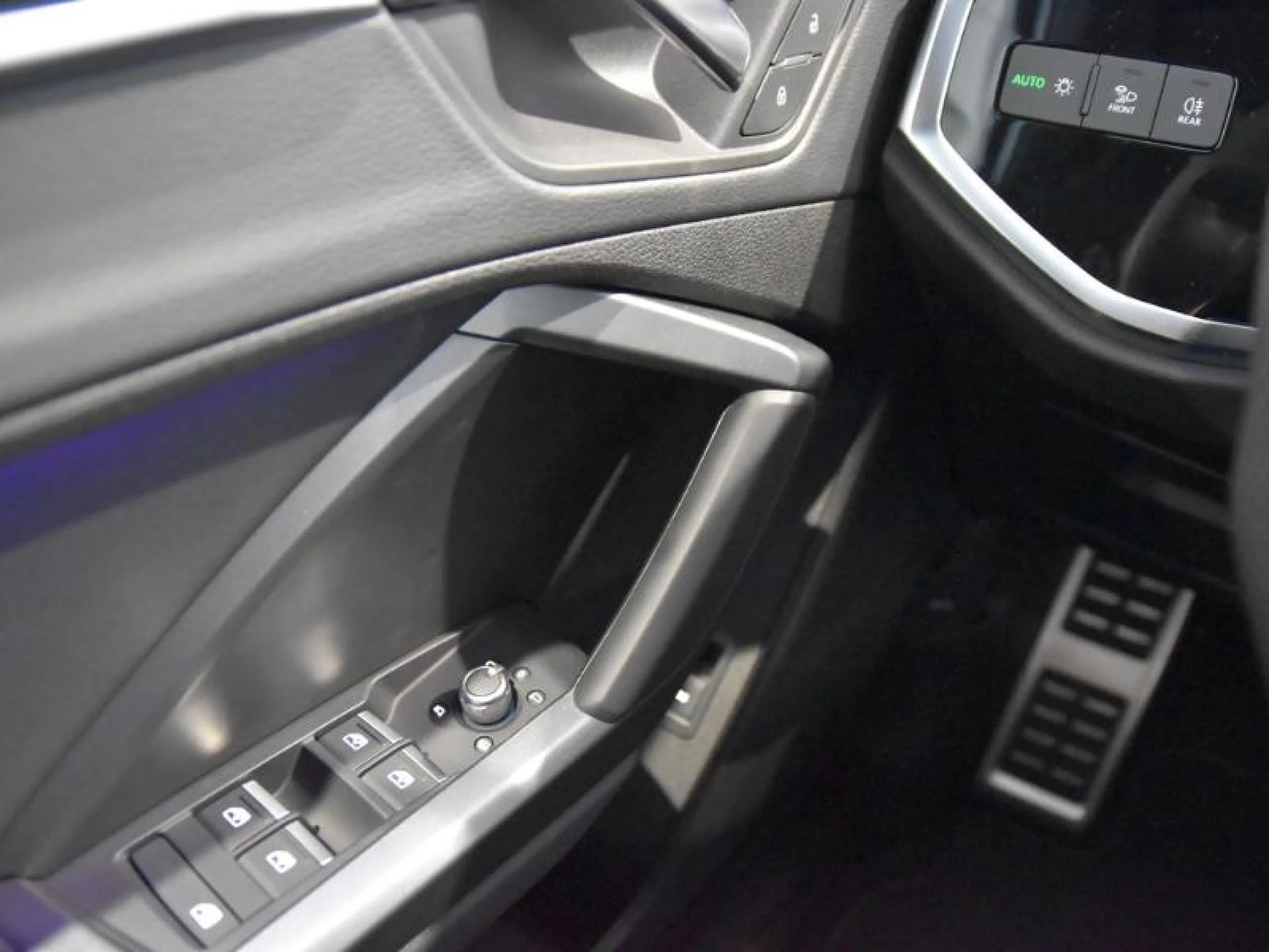 AUDI Q3 S LINE 35 TFSI 110KW (150CV) S TRONIC - Foto 19