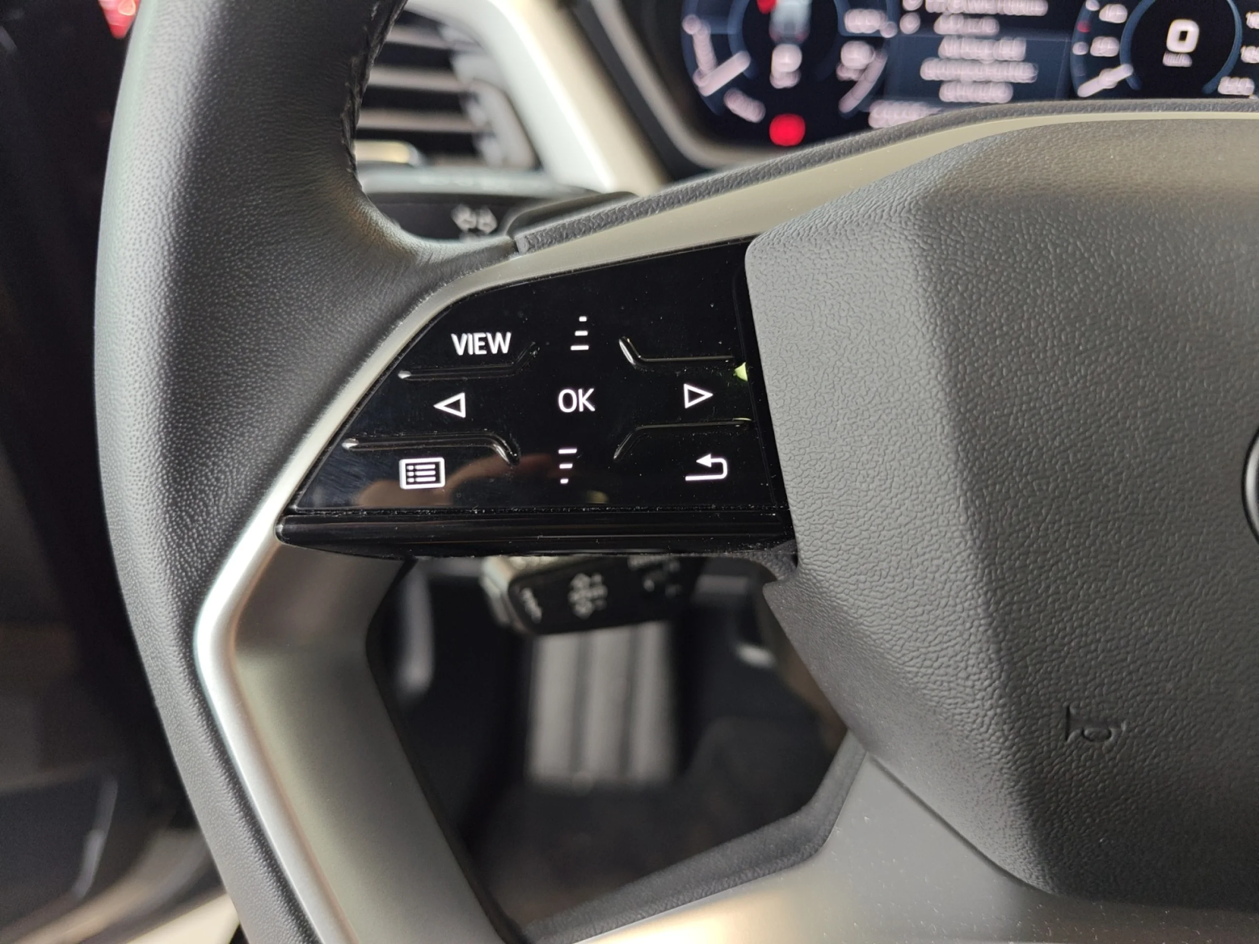 AUDI Q4 E TRON ADVANCED 40 E TRON 150KW 82KWH - Foto 11