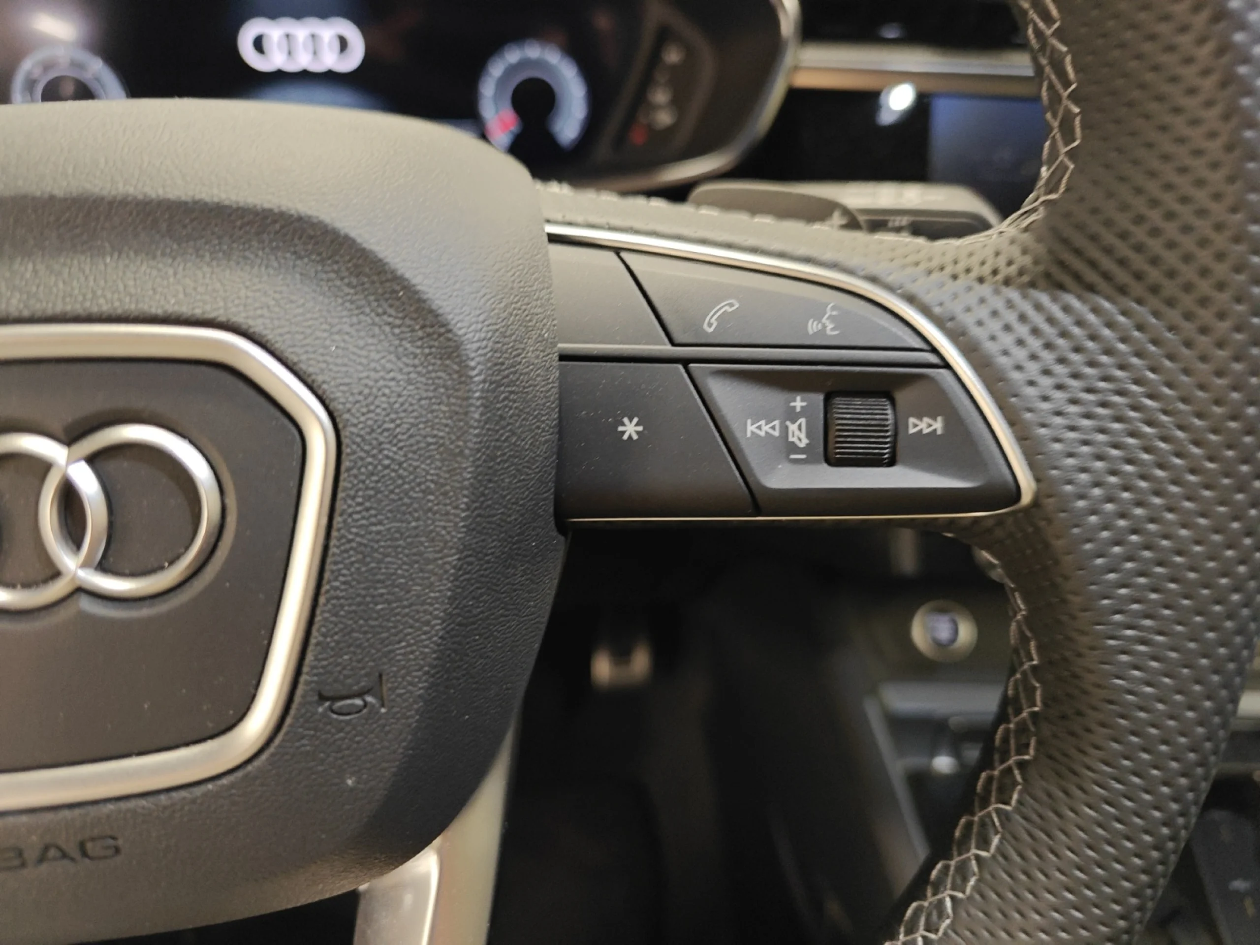 AUDI Q3 SPORTBACK BLACK LINE 35 TDI 110KW (150CV) S TRONIC - Foto 10