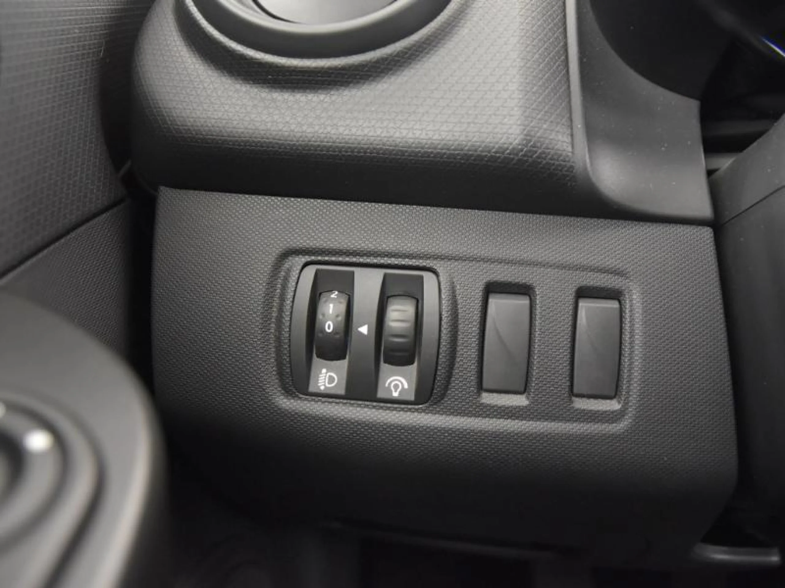 RENAULT CLIO SPORT TOURER AUTHENTIQUE DCI 75 ECO2 - Foto 15