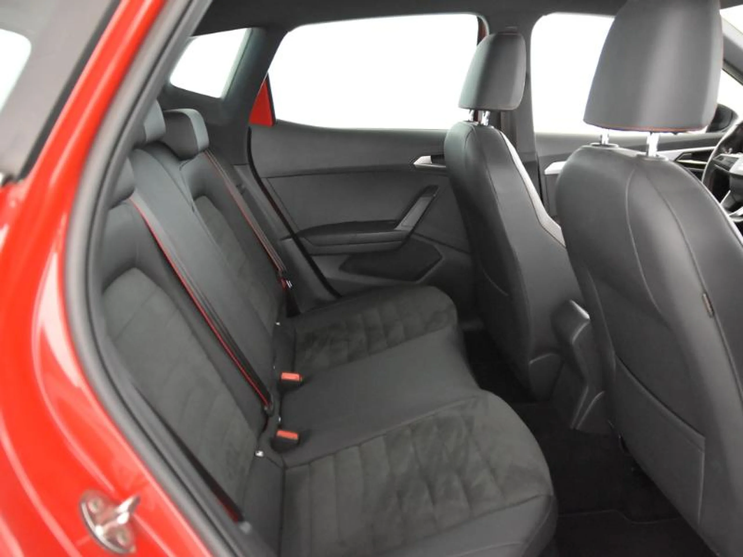 SEAT ARONA 1.0 TSI 81KW (110CV) DSG FR - Foto 6