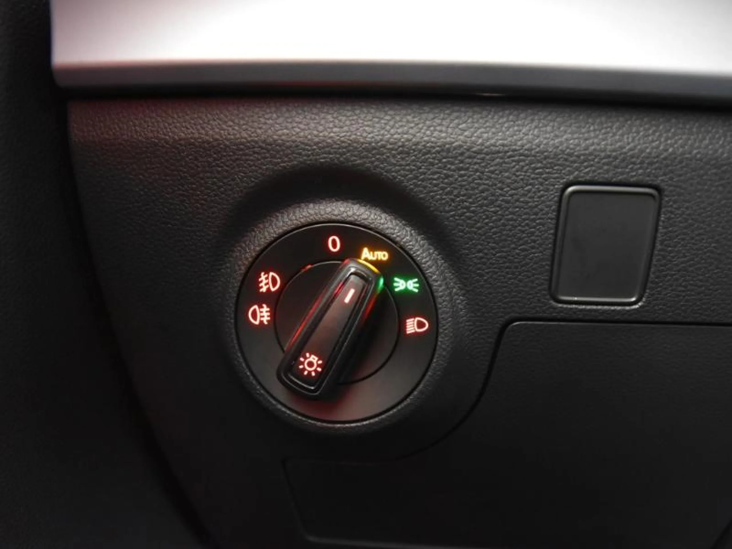 SEAT ARONA 1.0 TSI 81KW (110CV) DSG FR - Foto 18