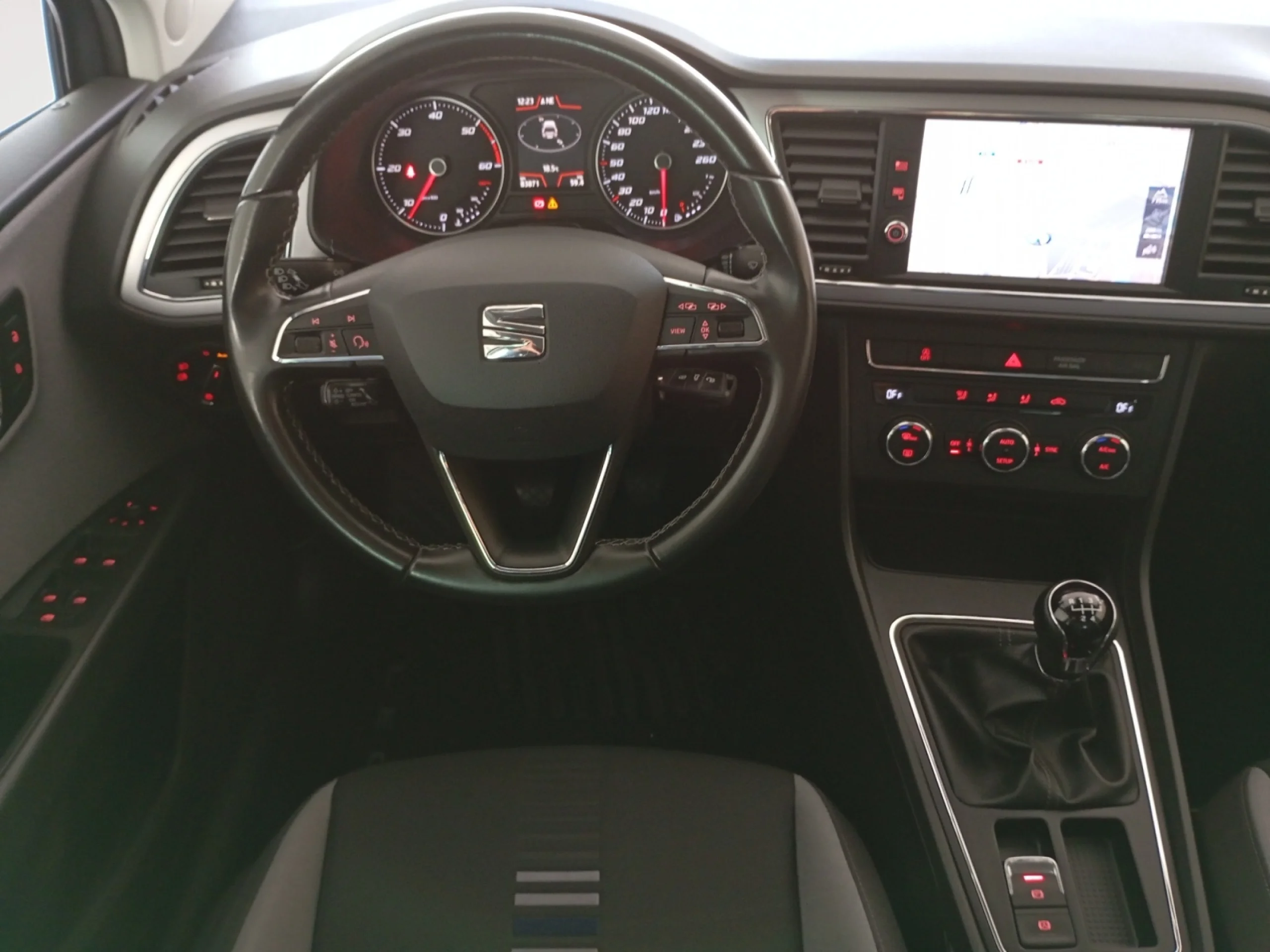 SEAT LEON 1.6 TDI 85KW (115CV) S&S STYLE VISIO ED - Foto 4