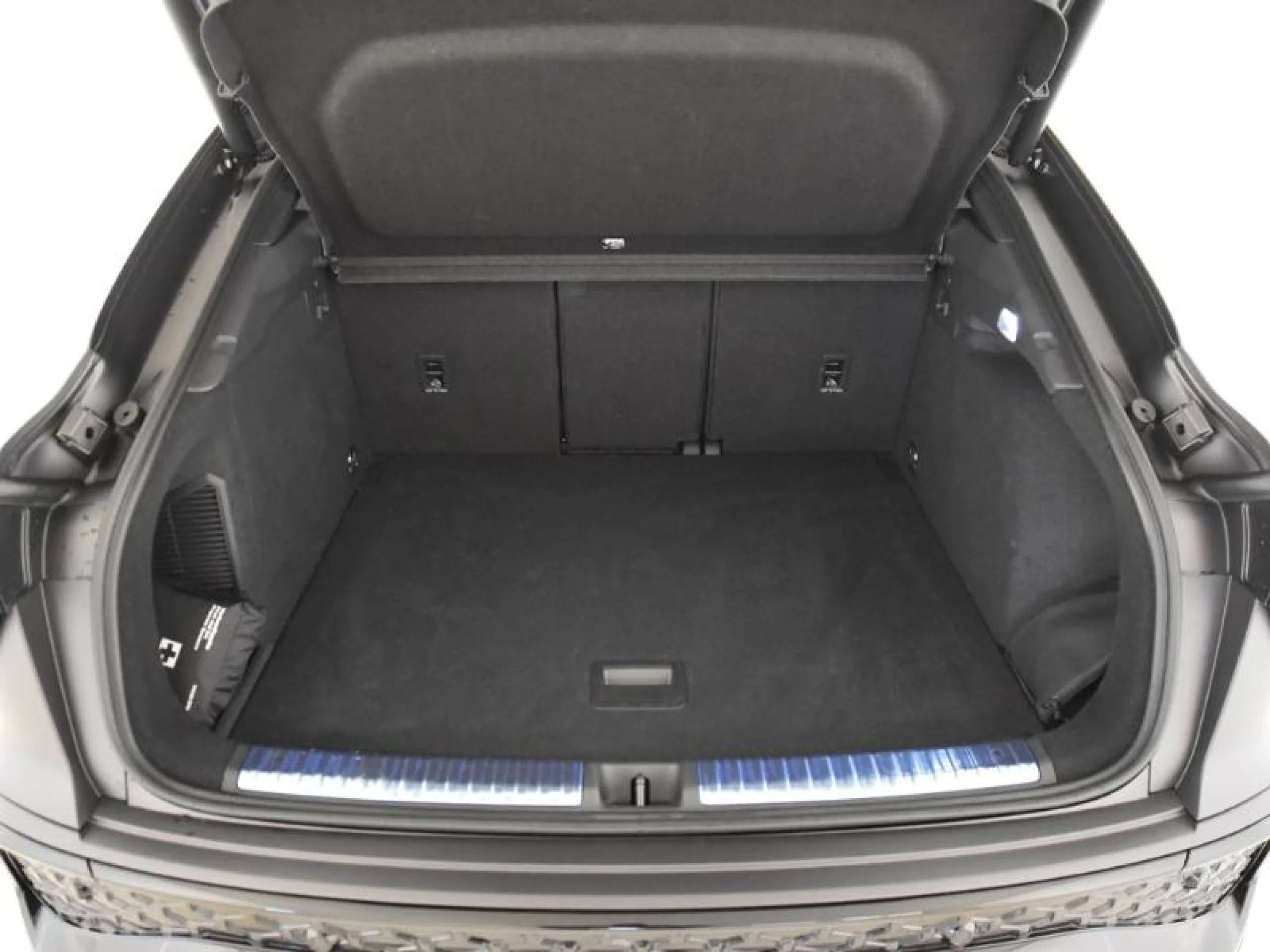 AUDI Q3 SPORTBACK BLACK LINE E HYBRID 200 KW - Foto 7