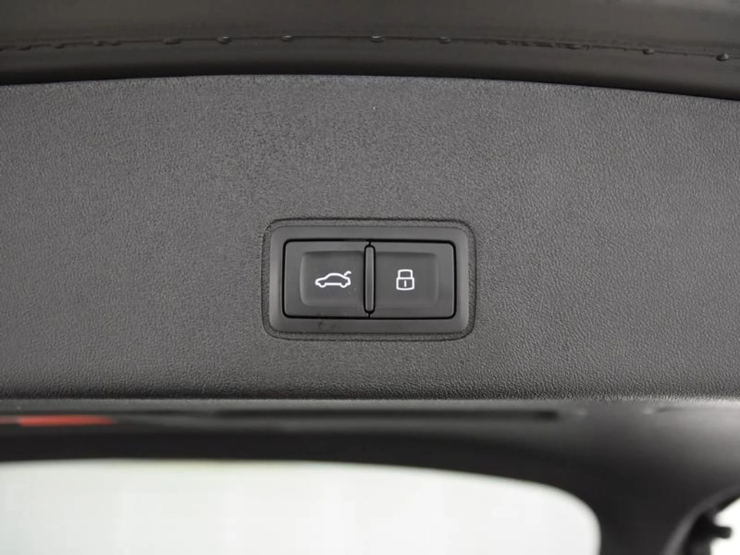 AUDI Q3 SPORTBACK BLACK LINE E HYBRID 200 KW - Foto 9