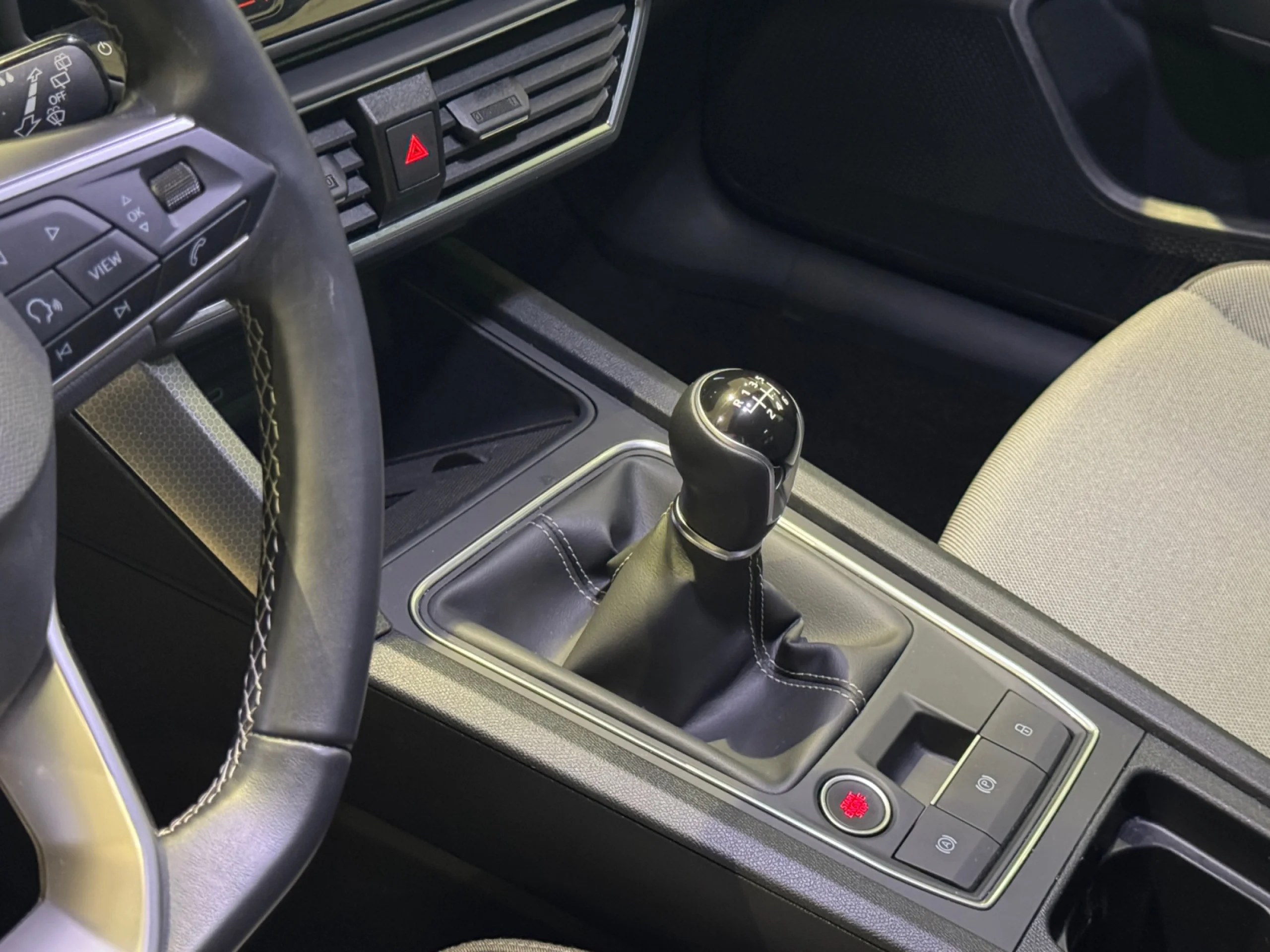 SEAT LEON 1.5 TSI 85KW S&S STYLE 25 ANIVERSARIO - Foto 10