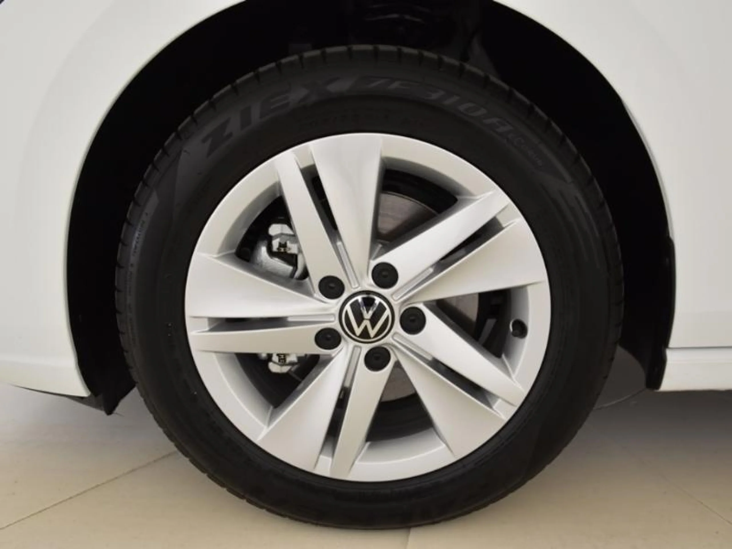 VOLKSWAGEN GOLF 2.0 TDI 85KW (115CV) - Foto 7