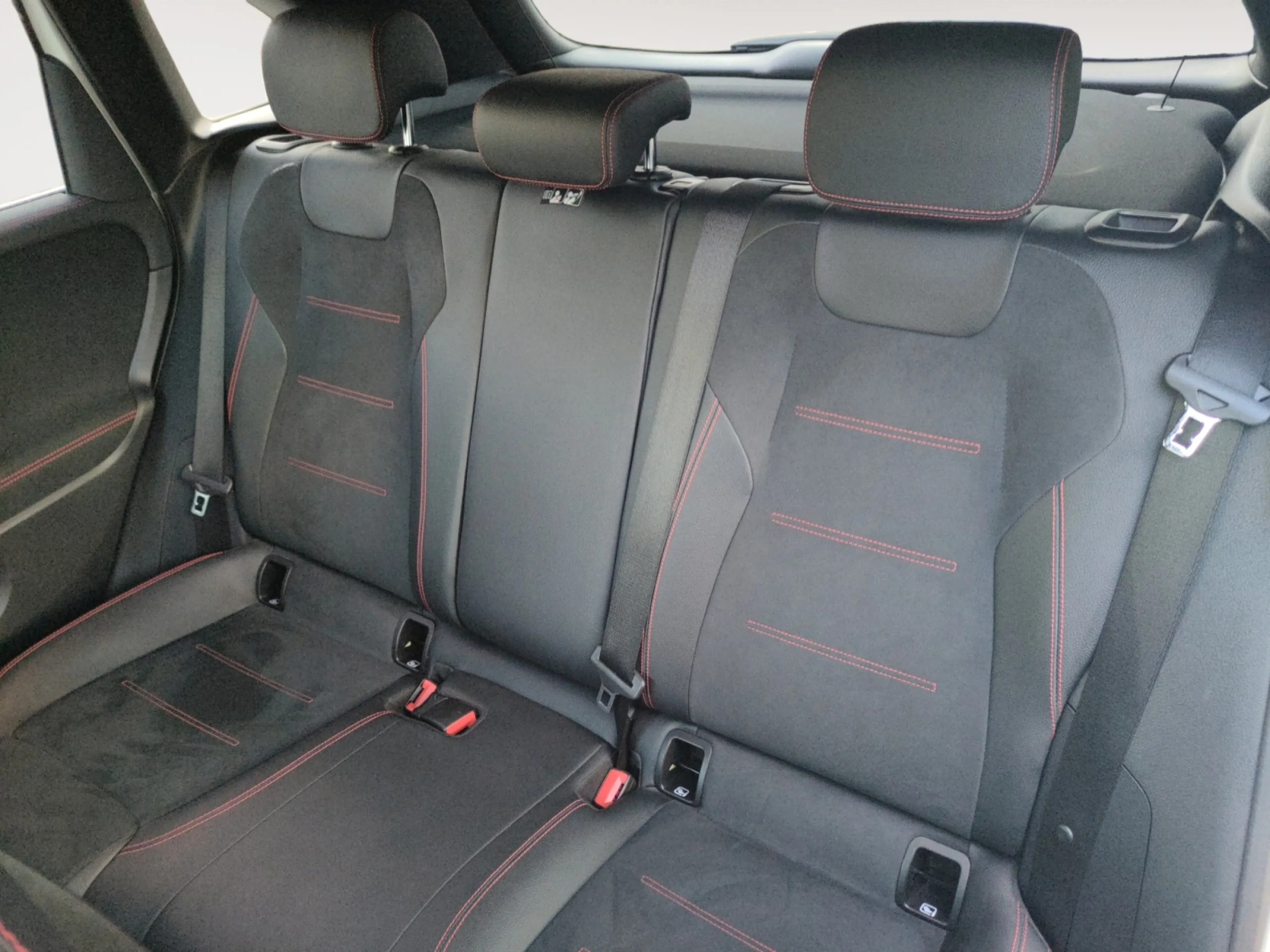 MERCEDES-BENZ CLASE B B 200 D - Foto 6