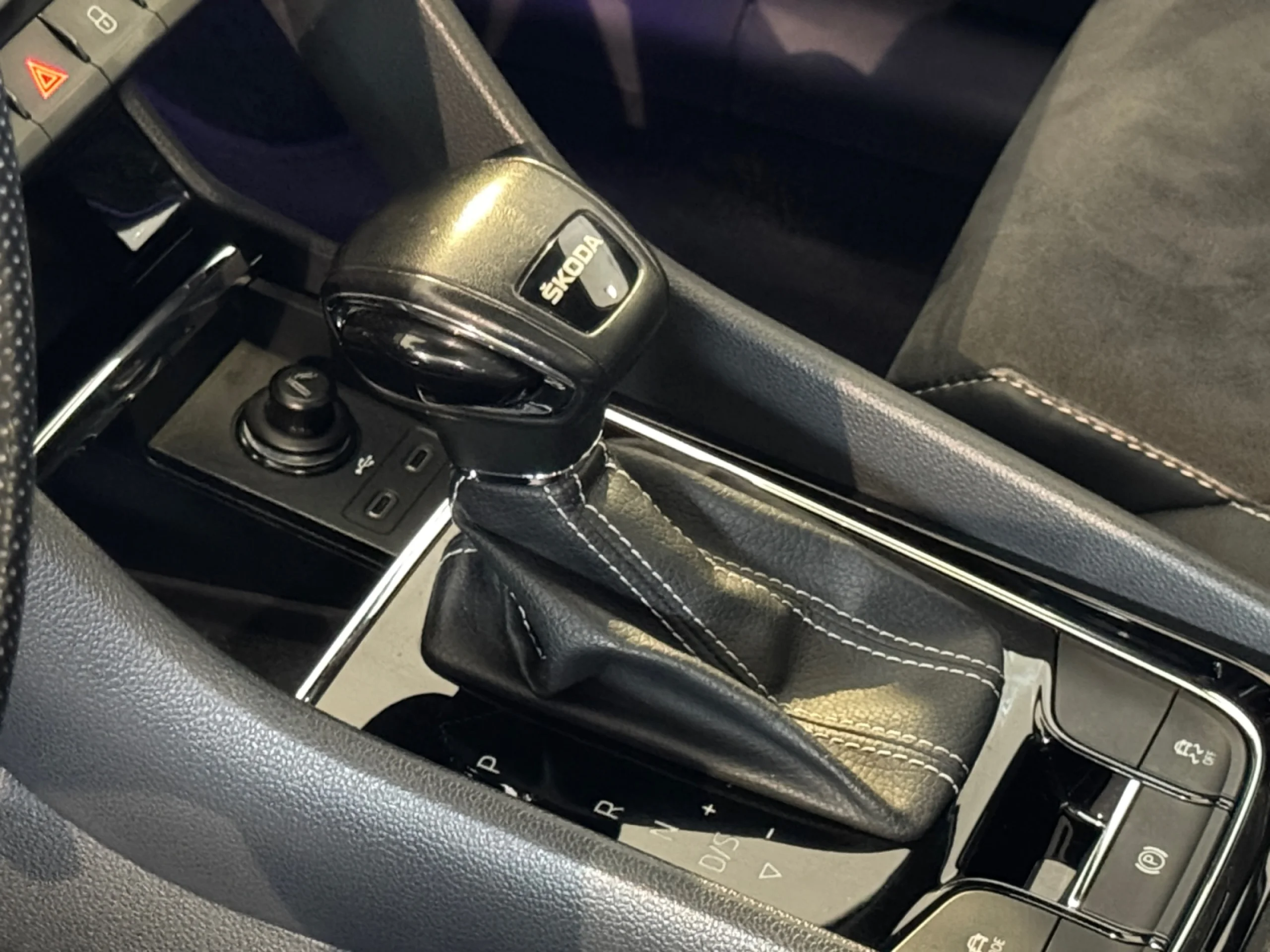 SKODA KODIAQ 2.0 TDI 110KW (150CV) DSG 4X2 SPORTLINE - Foto 17