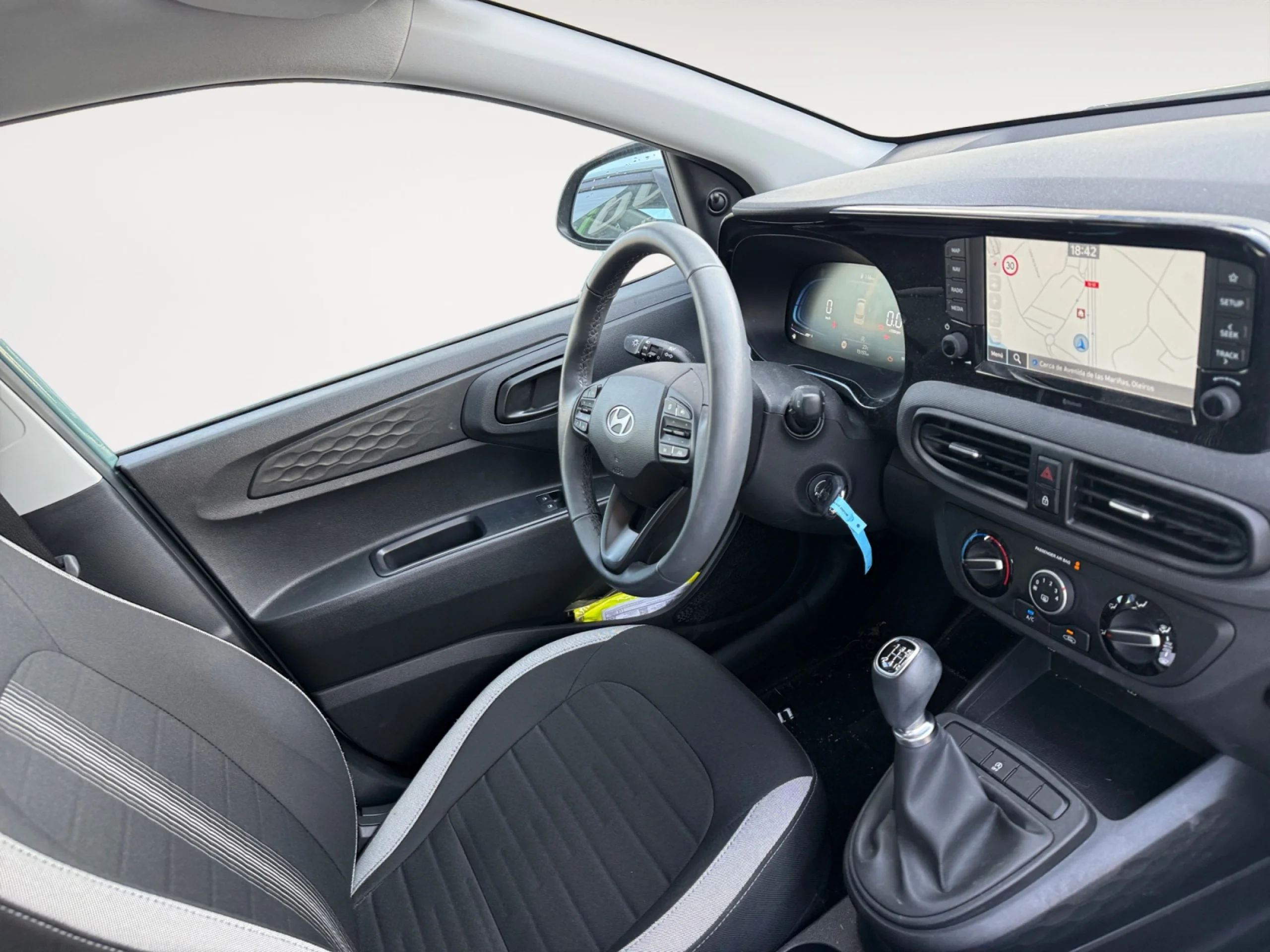 HYUNDAI I10 1.0 TECNO - Foto 5