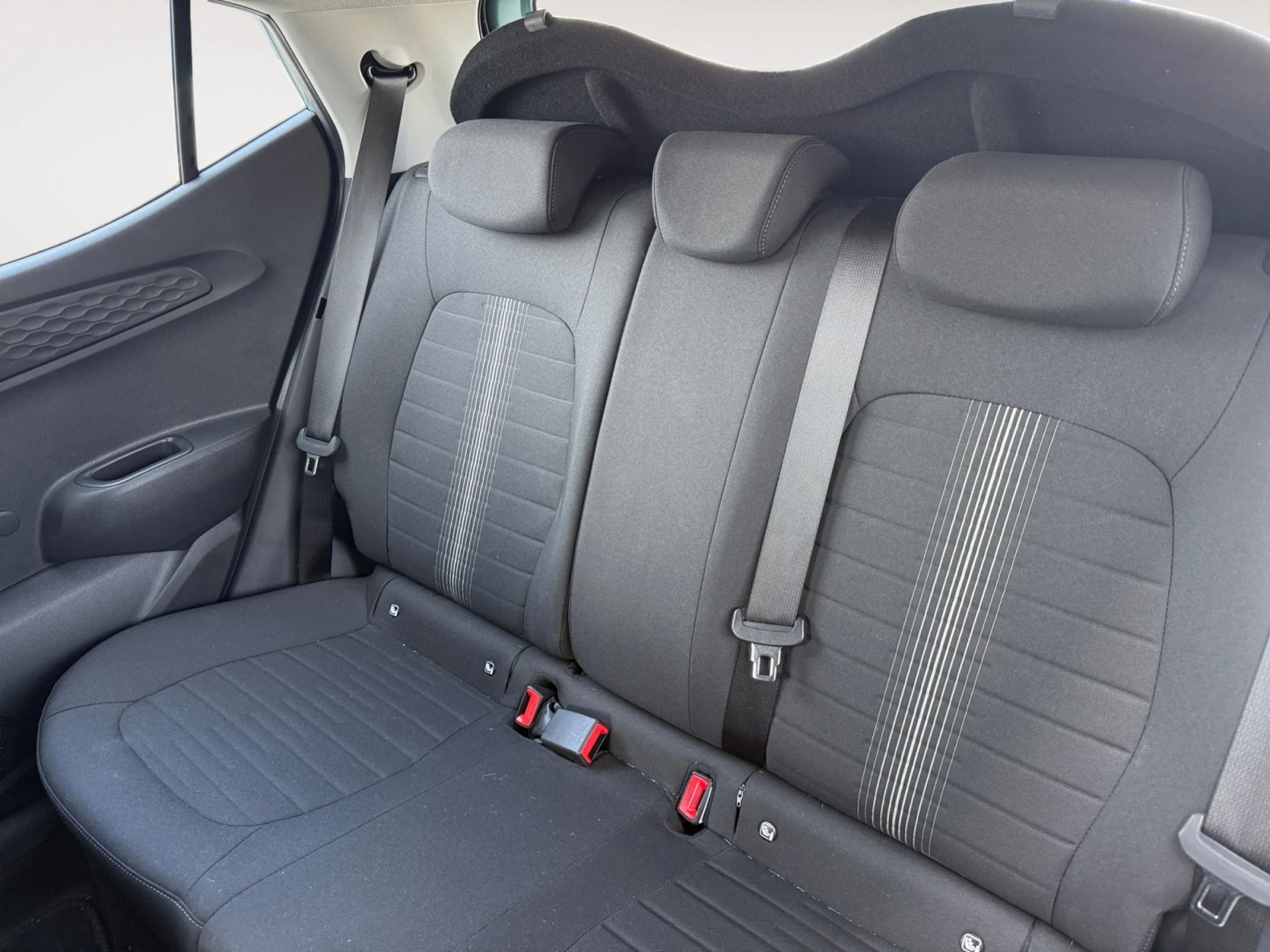 HYUNDAI I10 1.0 TECNO - Foto 6