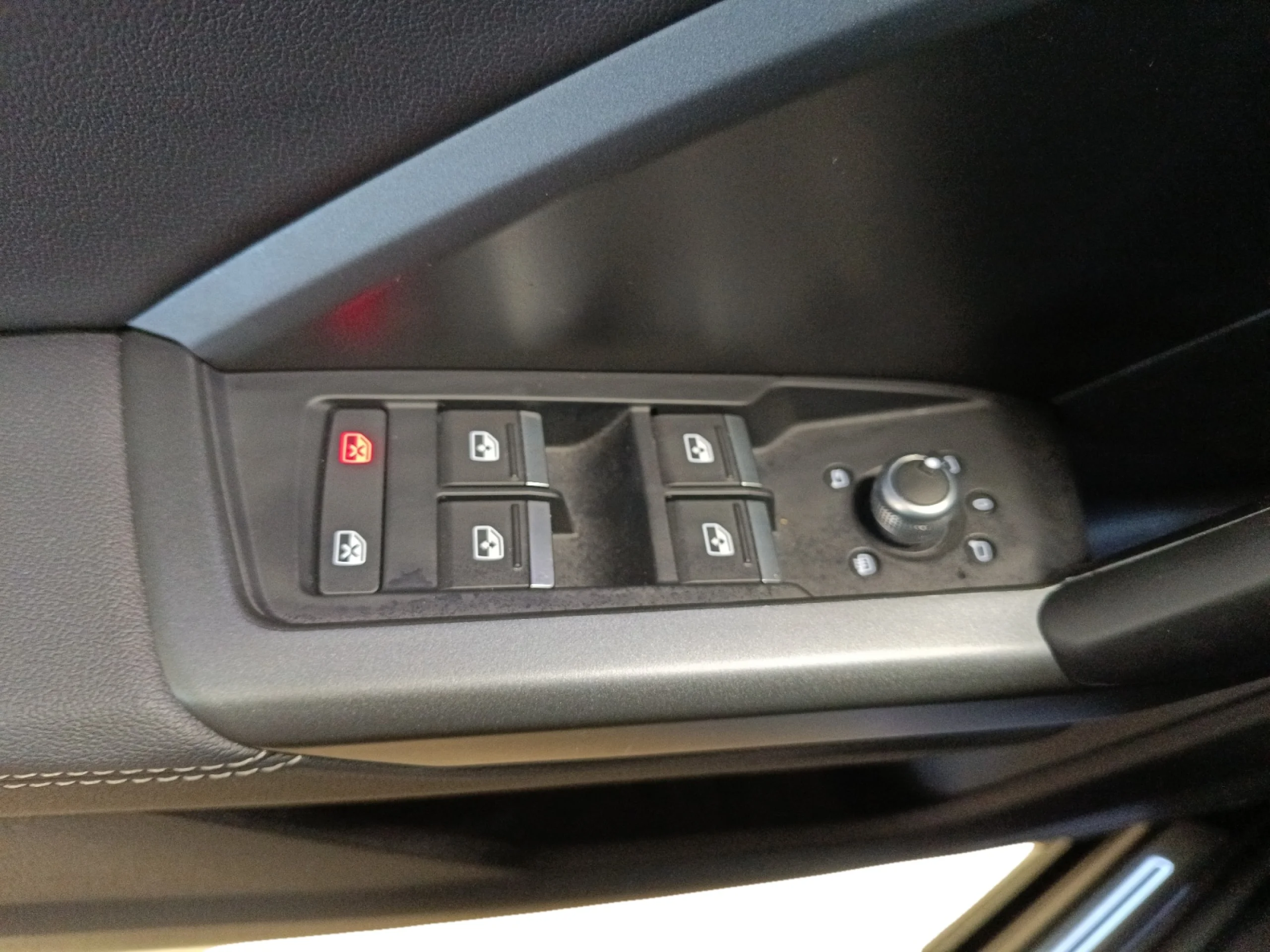 AUDI Q3 SPORTBACK 35 TDI 110KW (150CV) S TRONIC BLACK LIM. - Foto 12