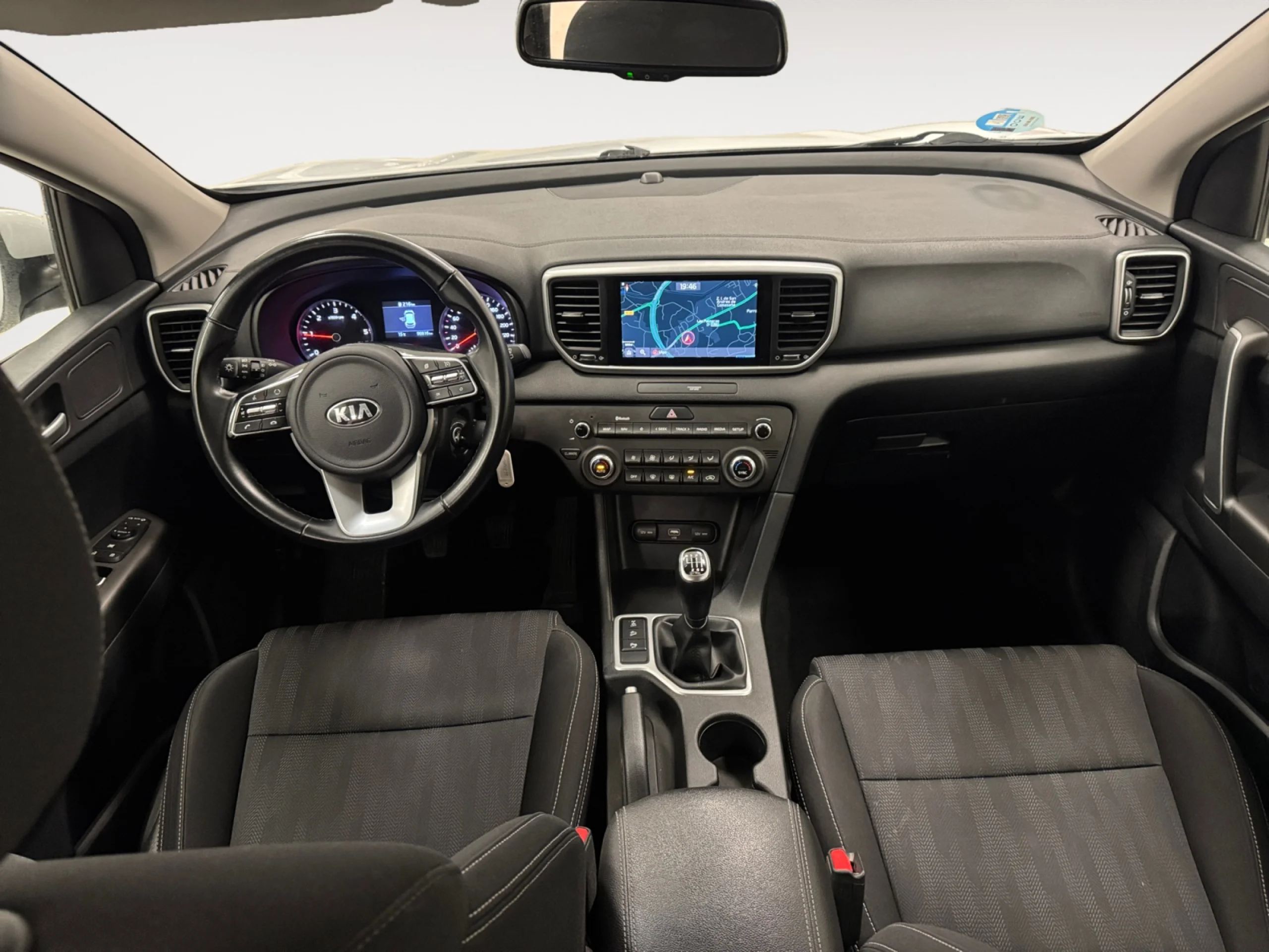 KIA SPORTAGE 1.6 MHEV BUSINESS 100KW (136CV) 4X4 - Foto 4