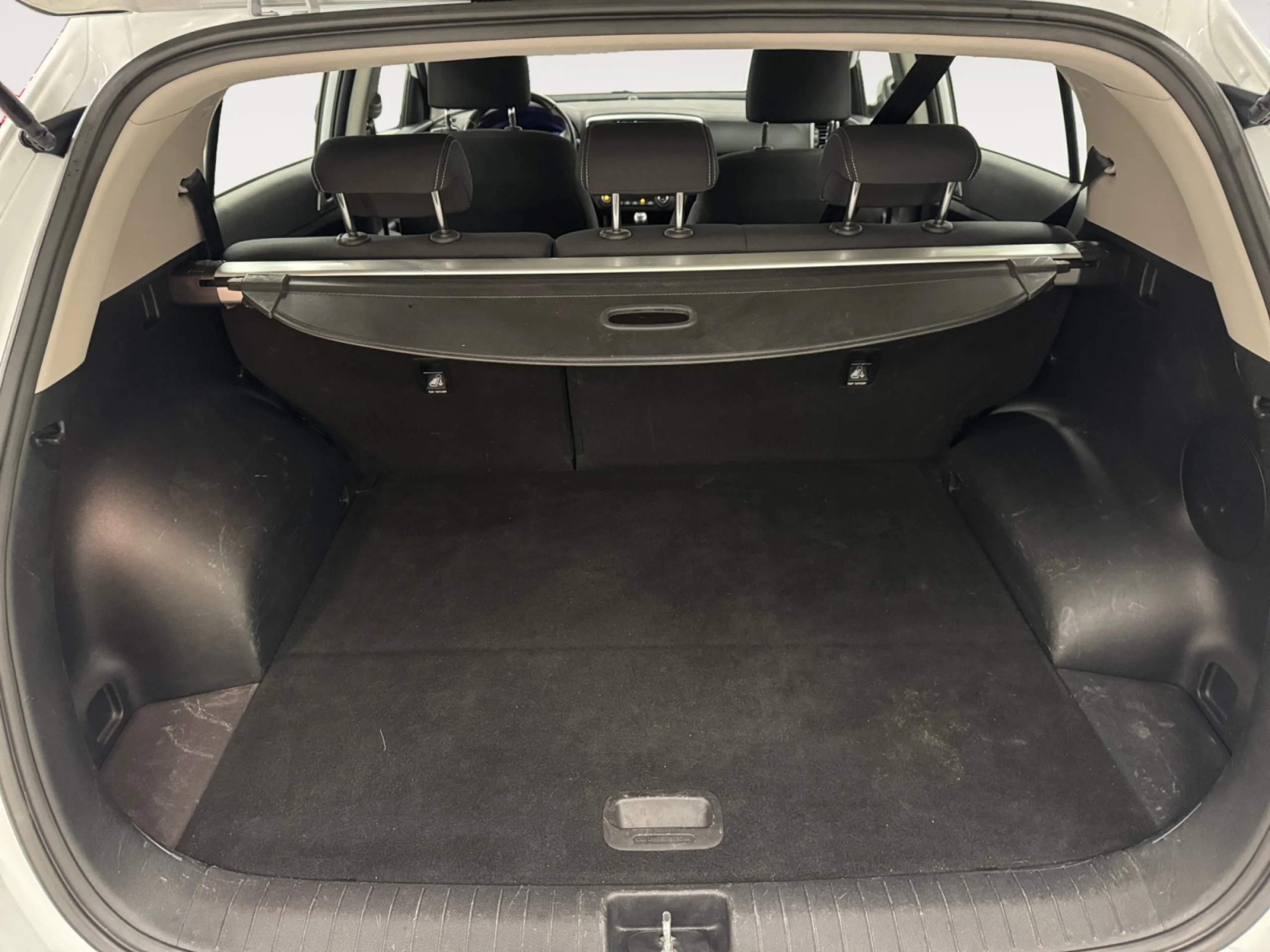 KIA SPORTAGE 1.6 MHEV BUSINESS 100KW (136CV) 4X4 - Foto 7